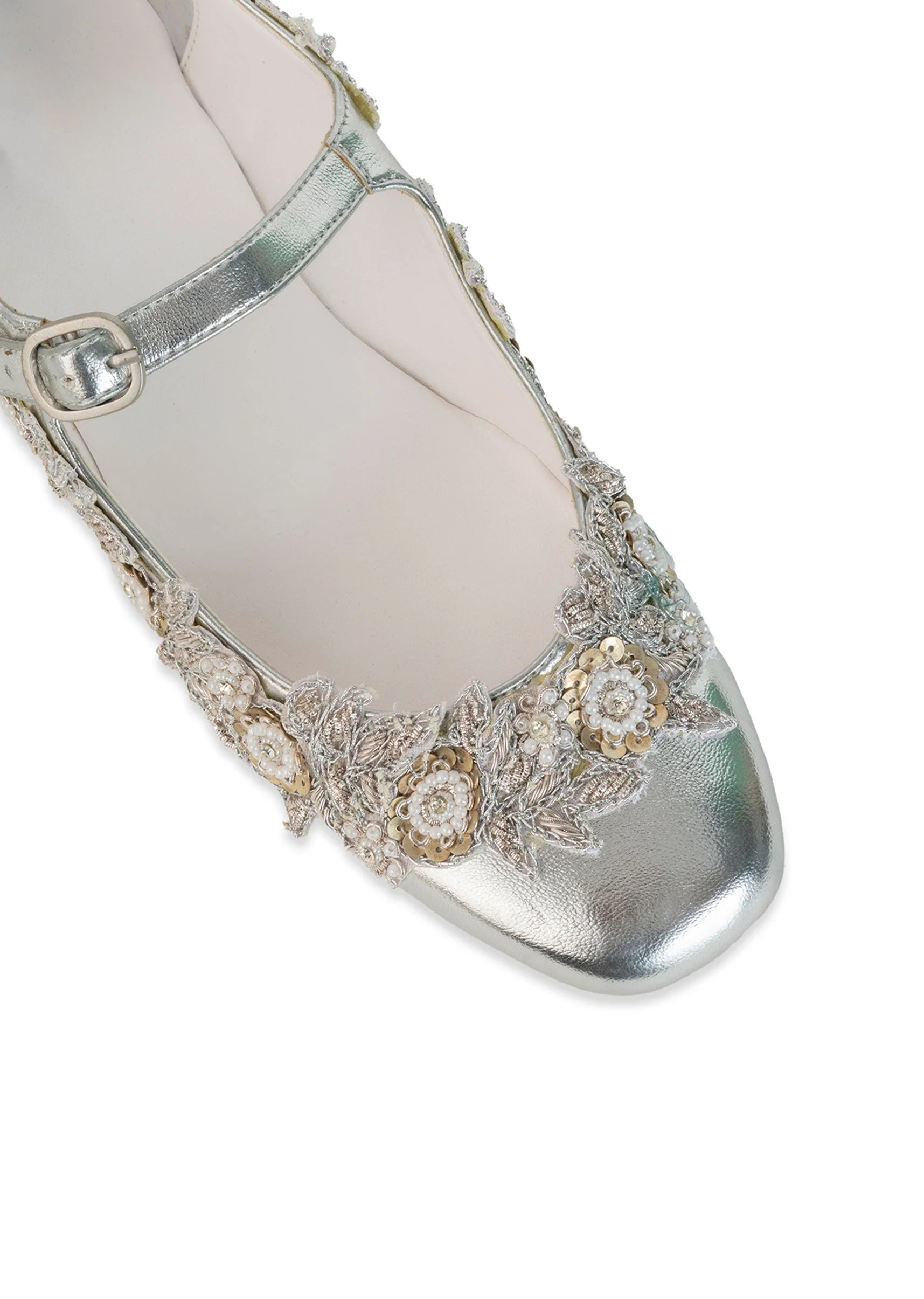 Silver Hand Embroidered Pearl Floral Juttis - Image 3