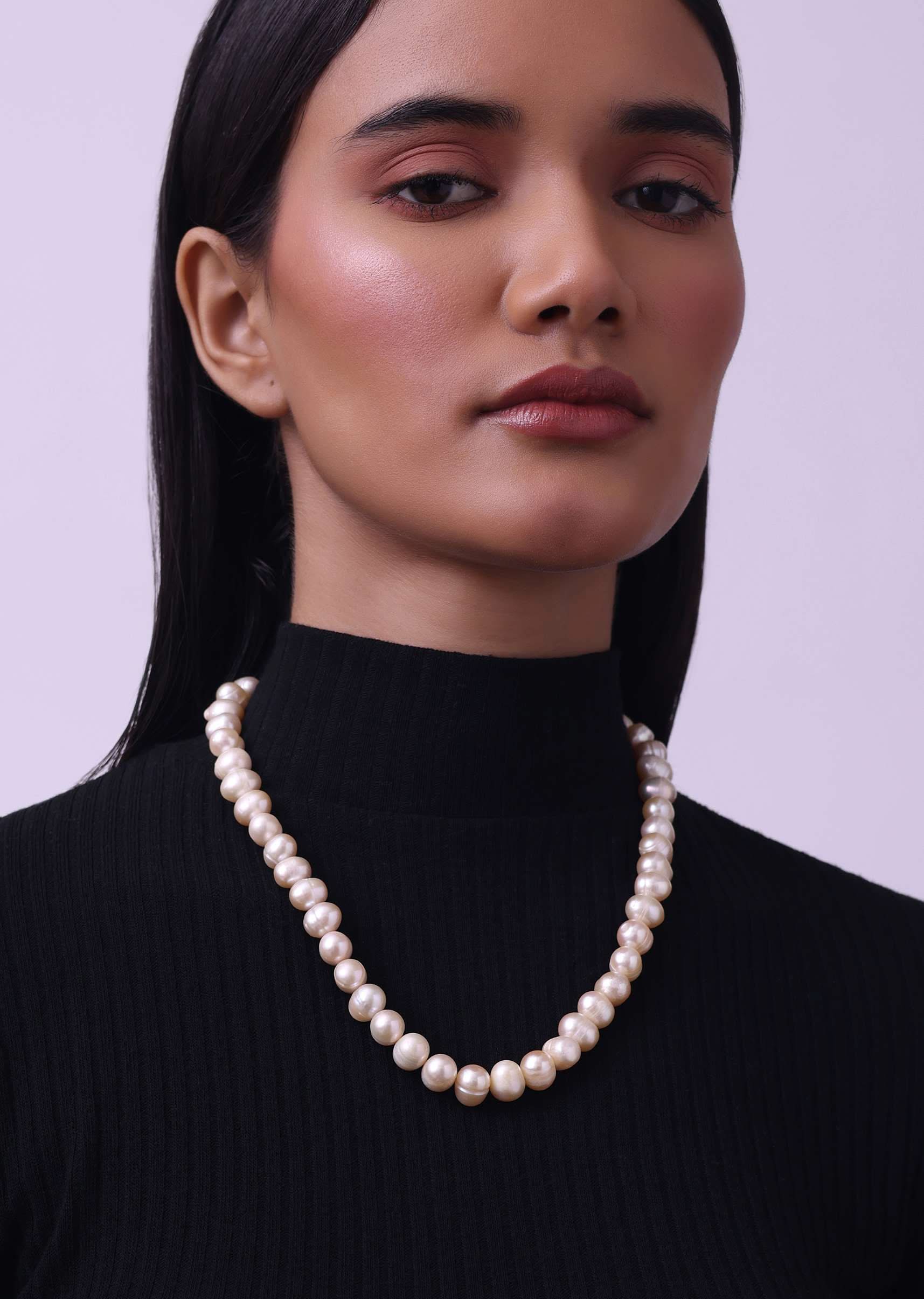 Single Layered Mother Of Pearls Mala