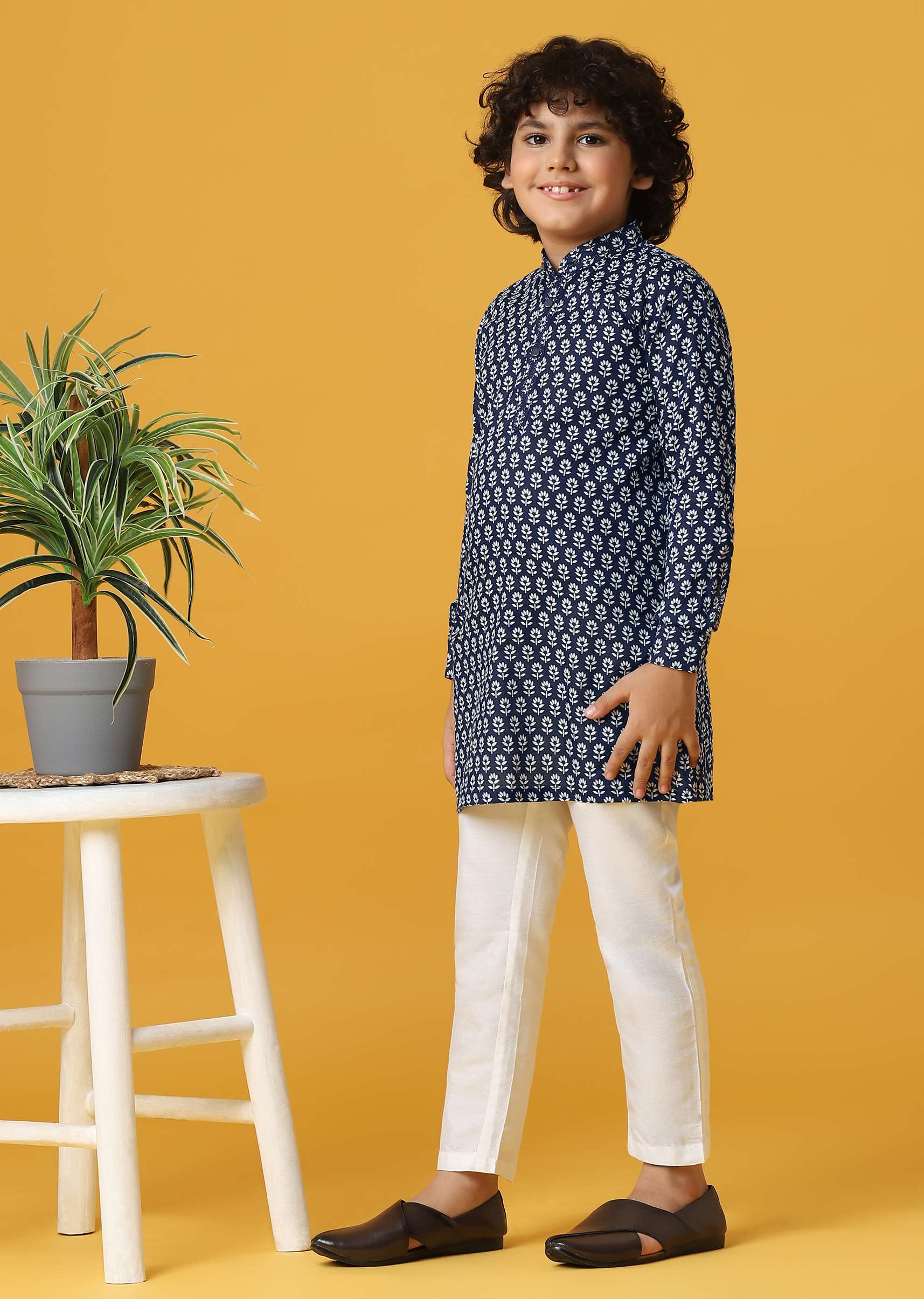 Stylish Blue Silk Kurta Set For Boys - Image 3