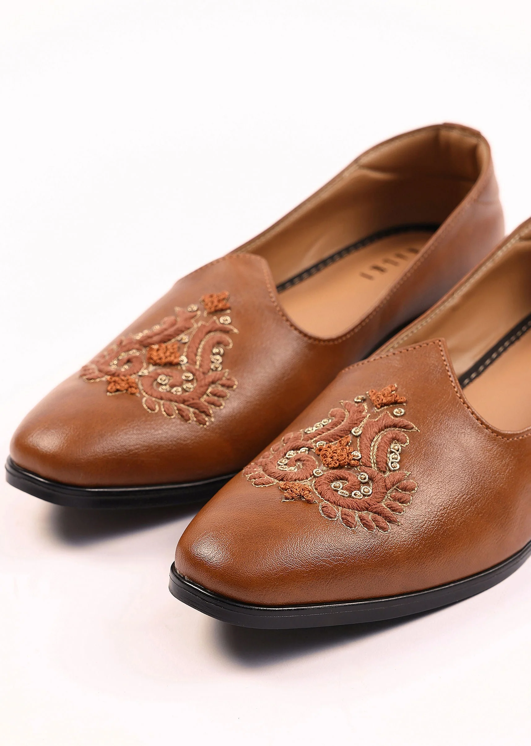 Tan Brown Jutti With Handwork - Image 2