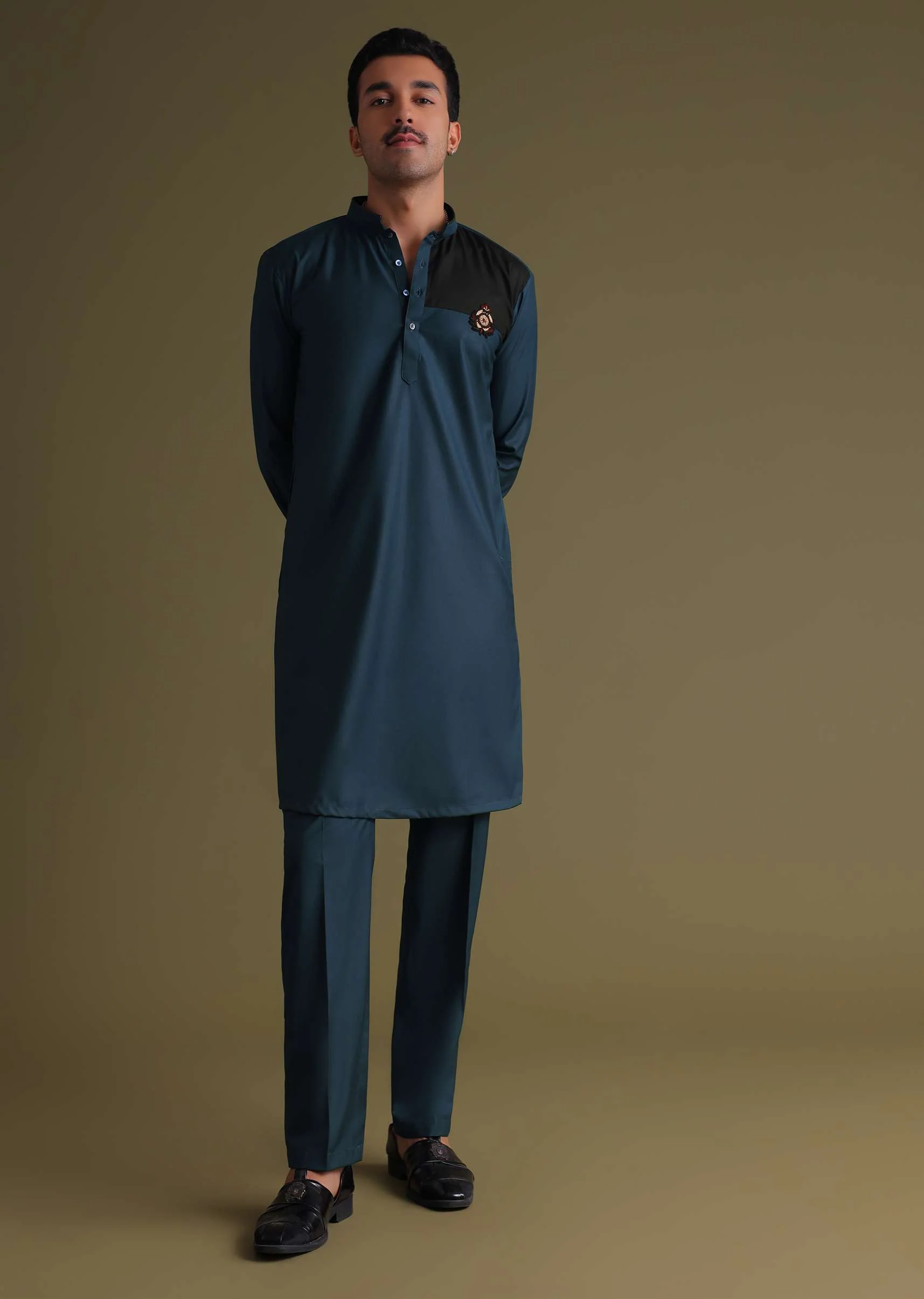 Teal Blue Pathani Kurta Set In Rayon With A Black Patch On Shoulder With Embroidery - Image 3