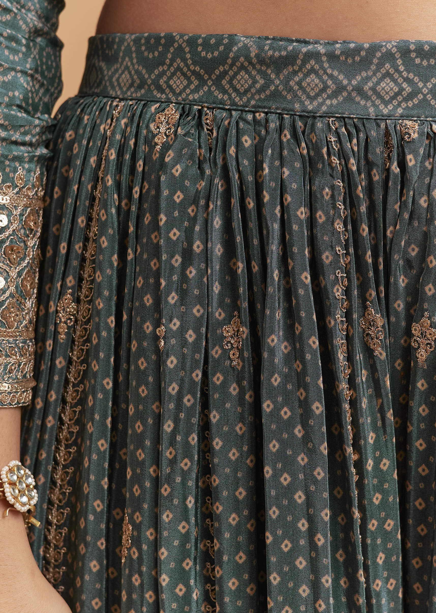 Teal Green Crepe Palazzo Suit With Hand Embroidery And Bandhani Print - Image 6