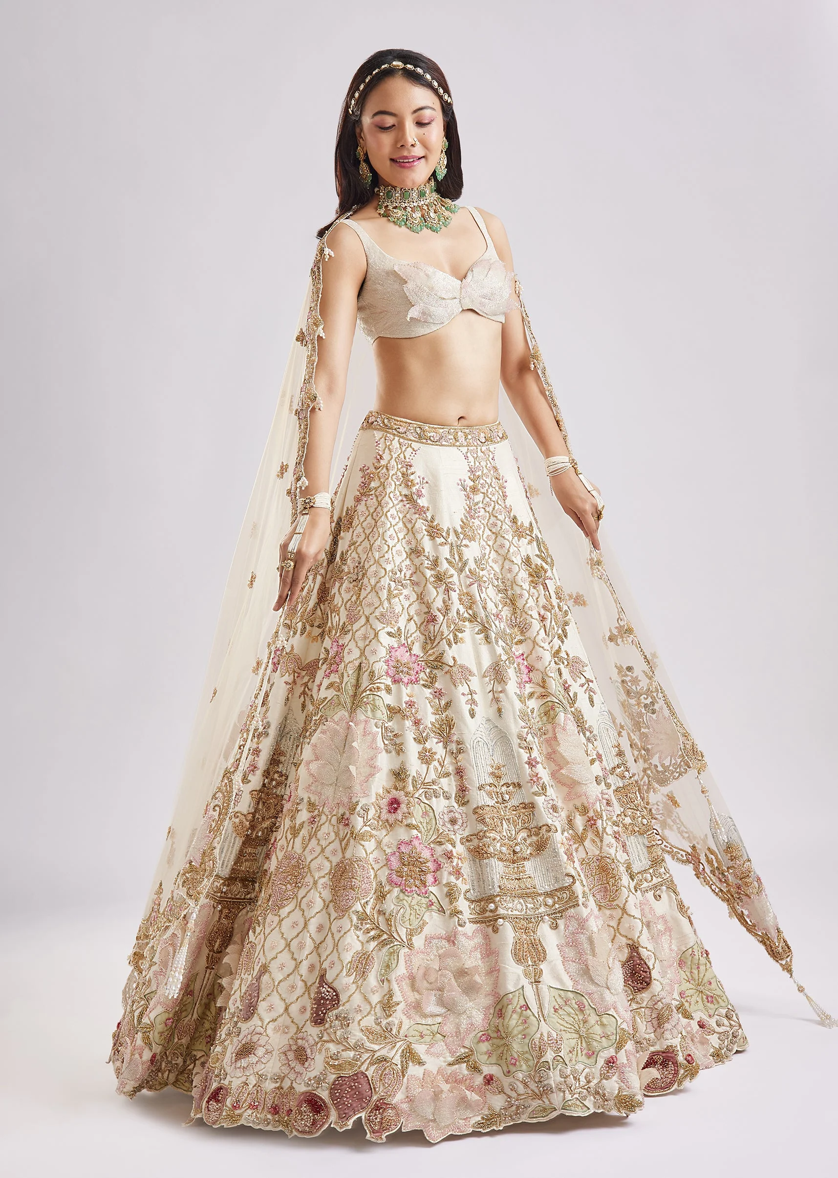 The Regal Off White Bridal Masterpiece - Image 4