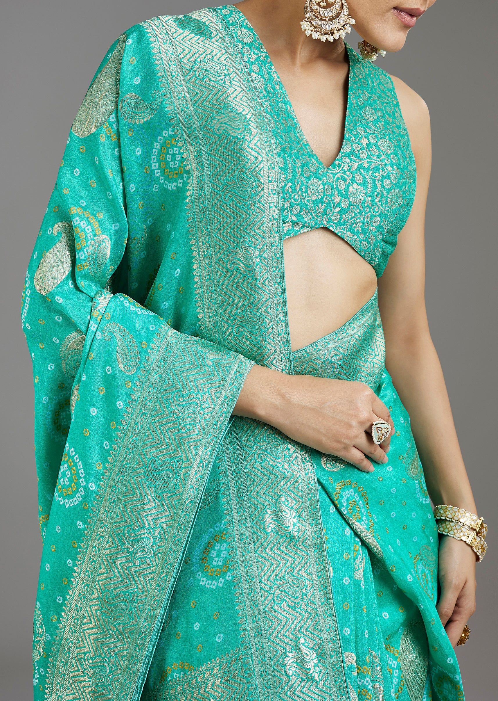 Turquoise Blue Dola Silk Saree - Image 2