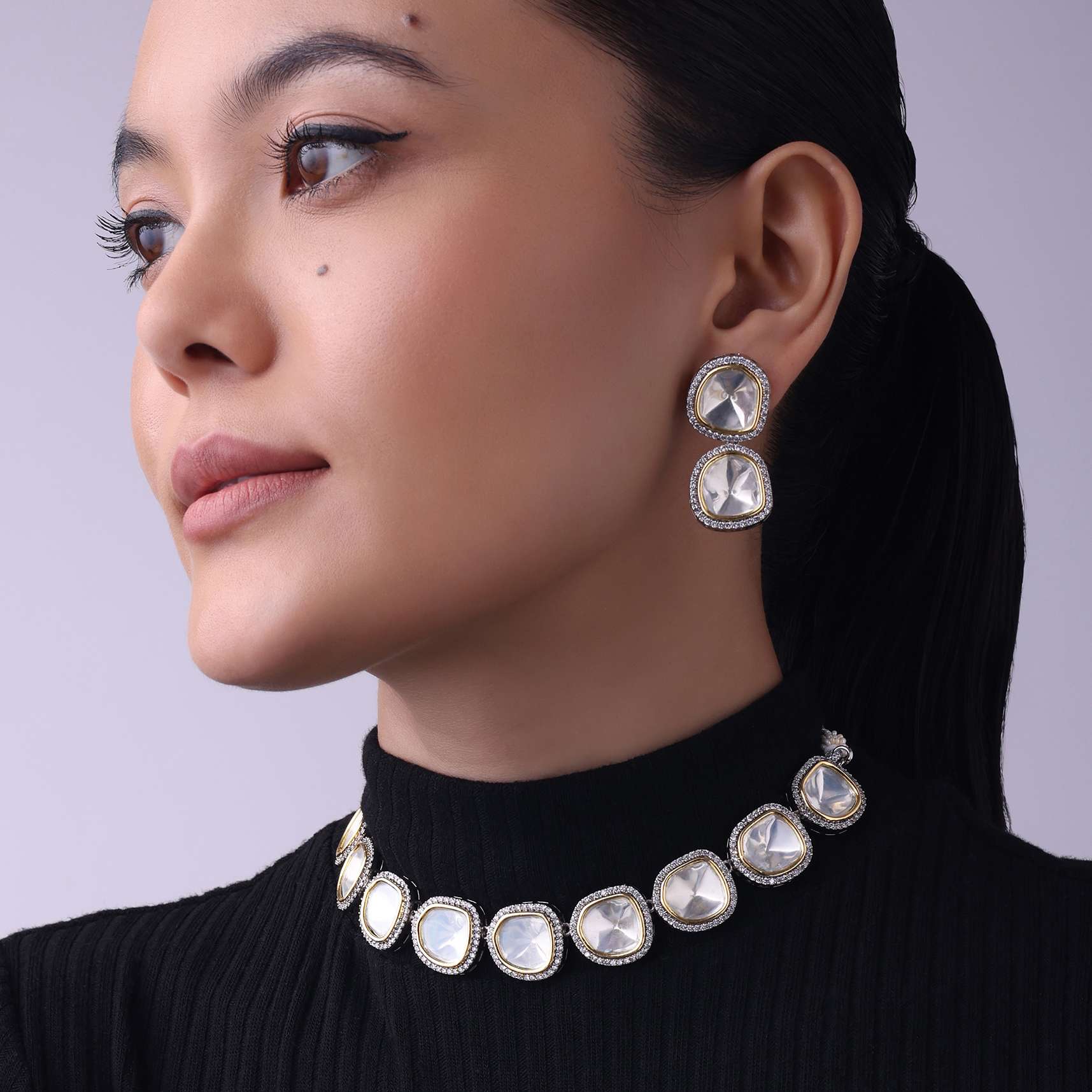 Two Tone Moissanite Kundan Short Necklace Set - Image 2