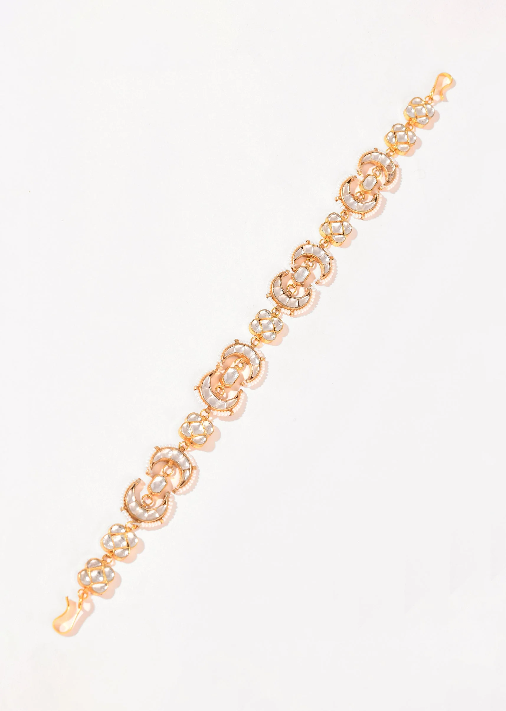 White and Gold Crescent Motif Kundan Mathapatti - Image 2