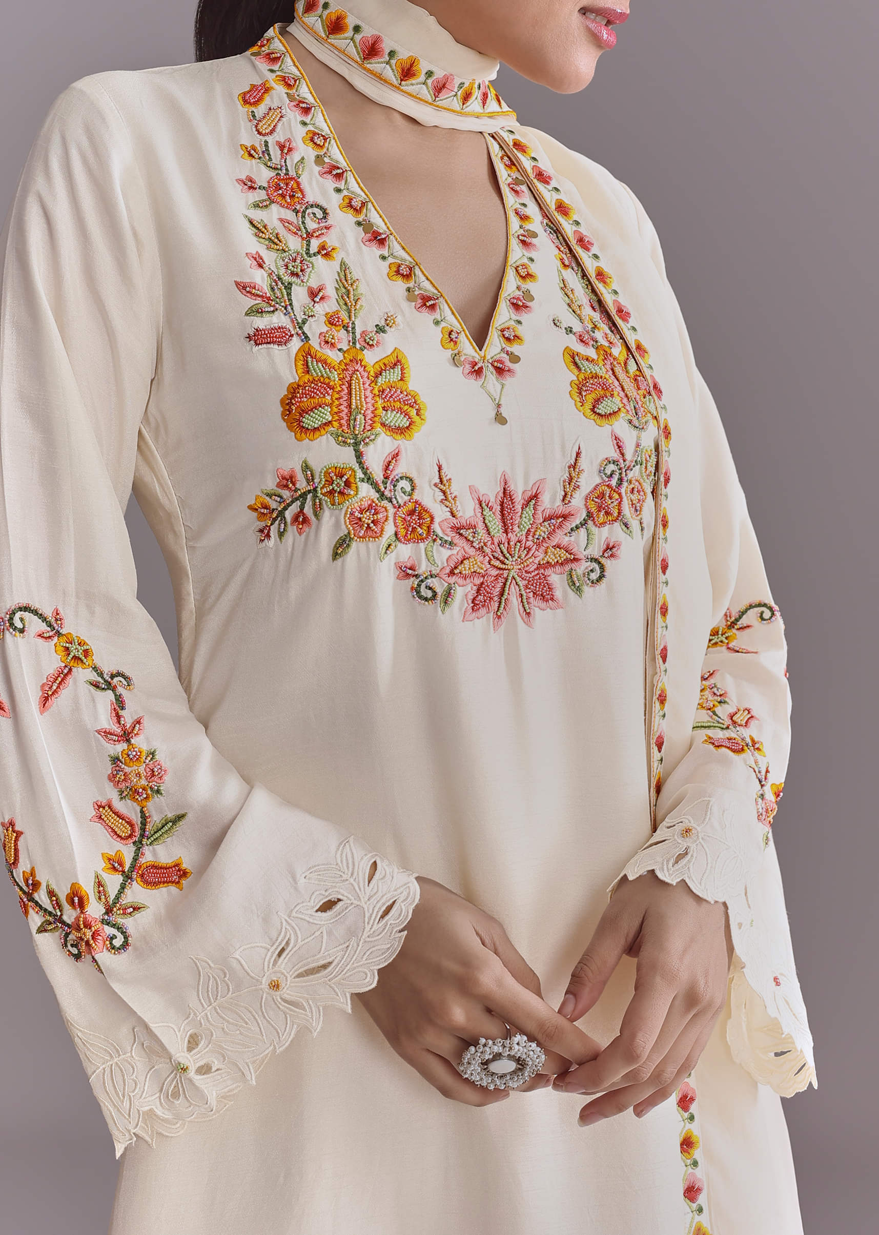 White Crepe Kurta Set With Multicolour Resham Work - Image 2