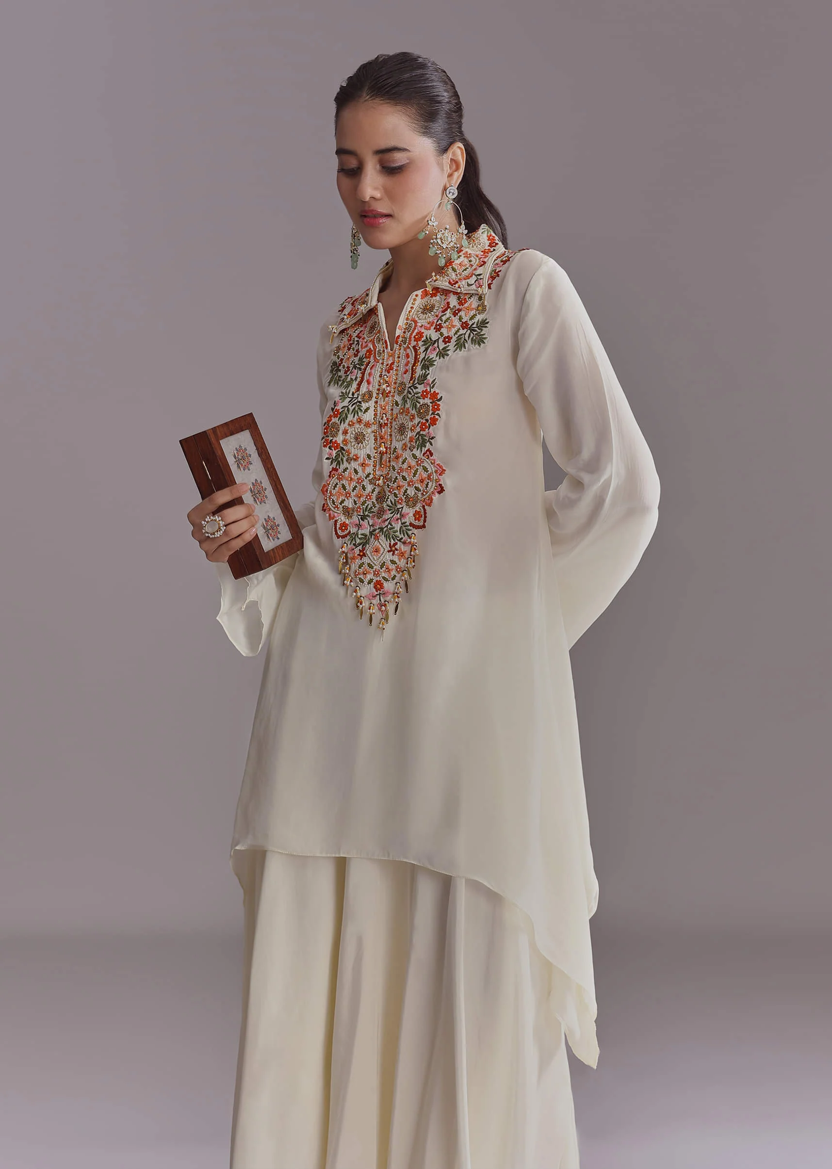 White Crepe Palazzo Suit With Thread And Resham Work - Image 4