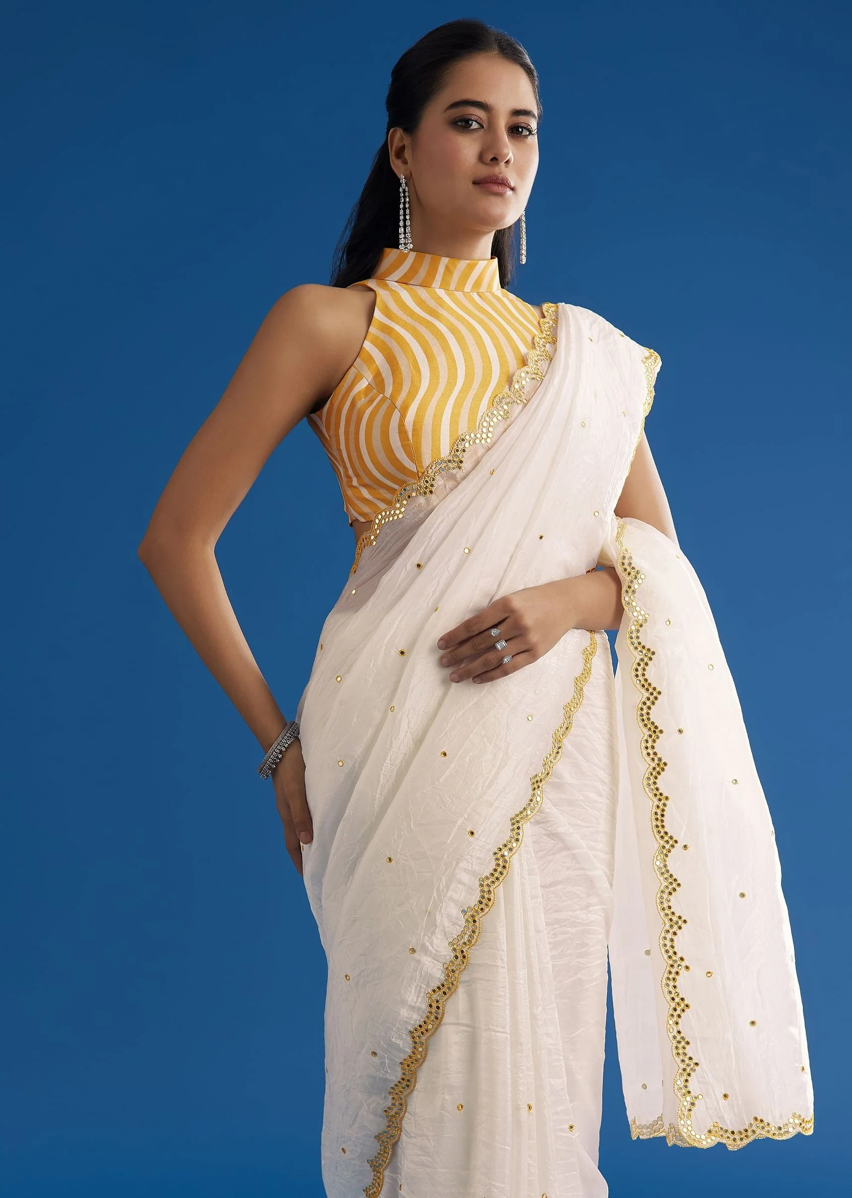 White Crepe Silk Saree With Mirror Scallop Contrast Border And Yellow Blouse - Image 5