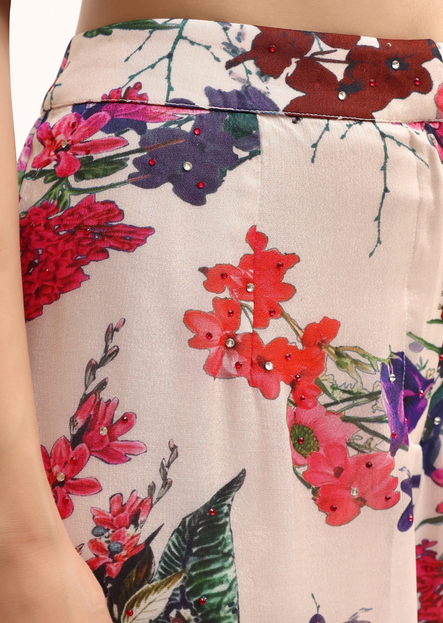 White Floral Printed Chinon Crop Top And Palazzo - Image 5