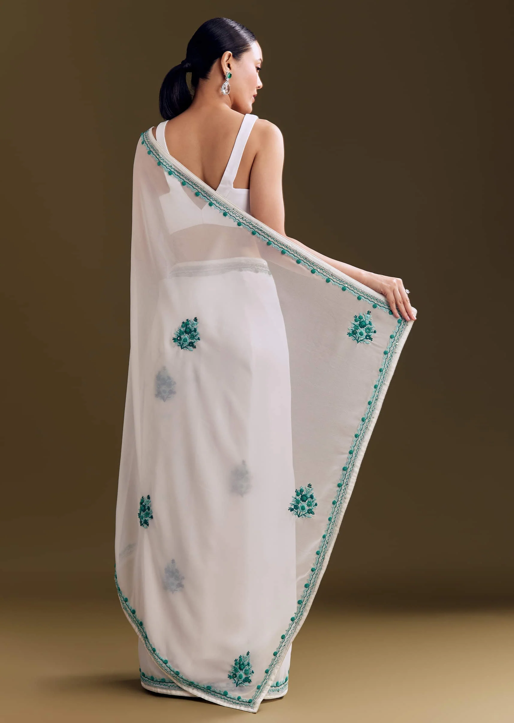 White Georgette Saree With Traditional Kashmiri Buds - Image 6