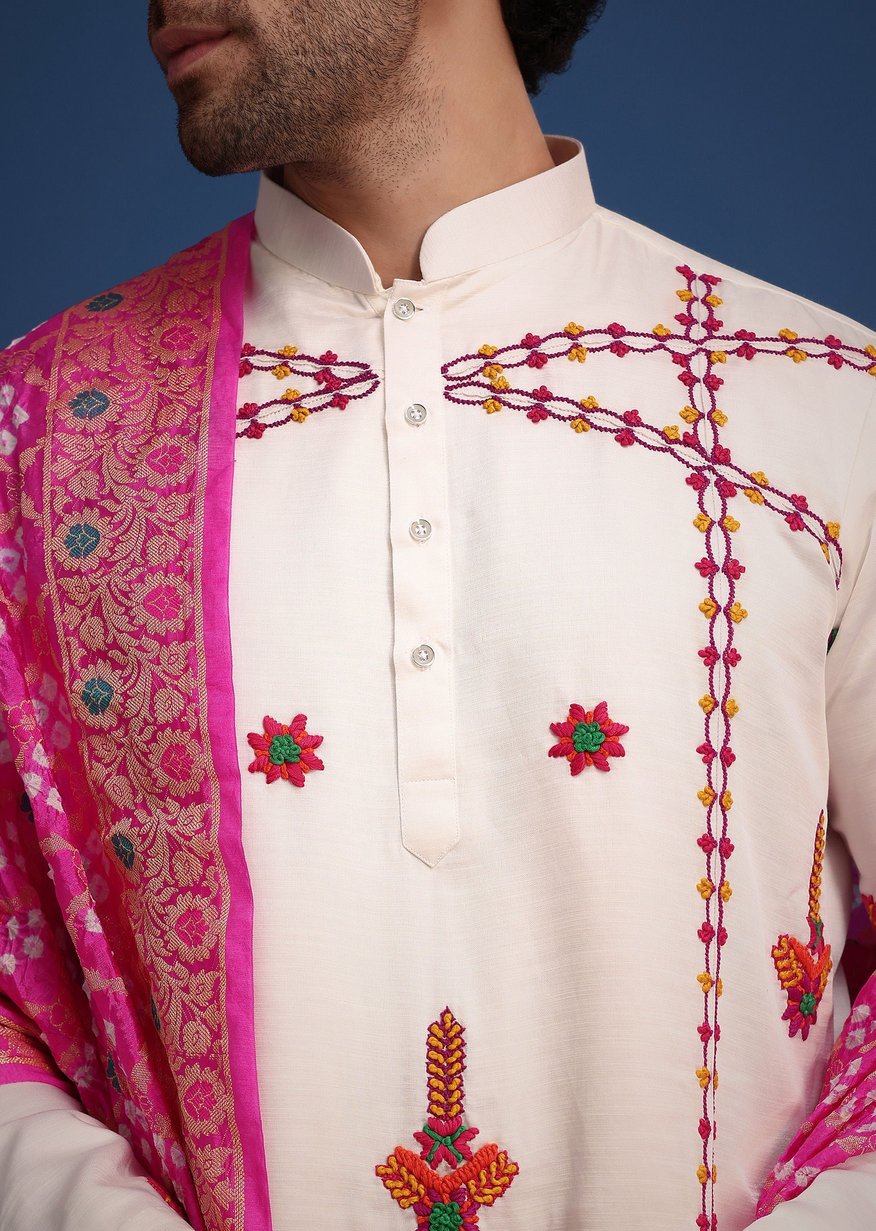 White Kurta Pant Set With Rani Pink Dupatta - Image 2