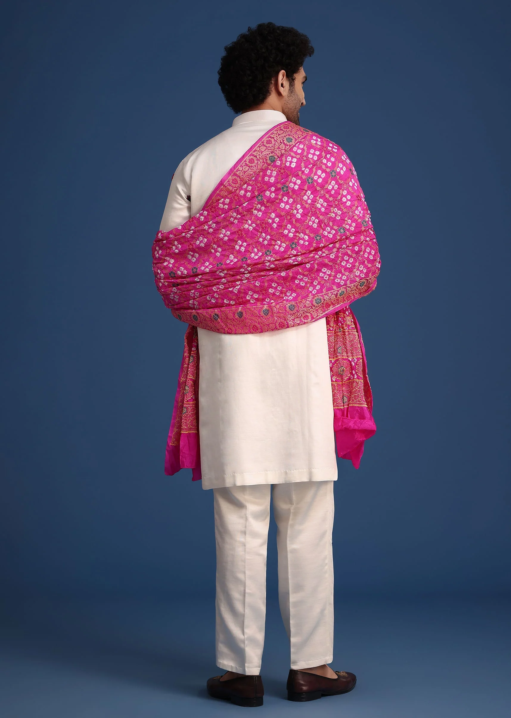 White Kurta Pant Set With Rani Pink Dupatta - Image 5