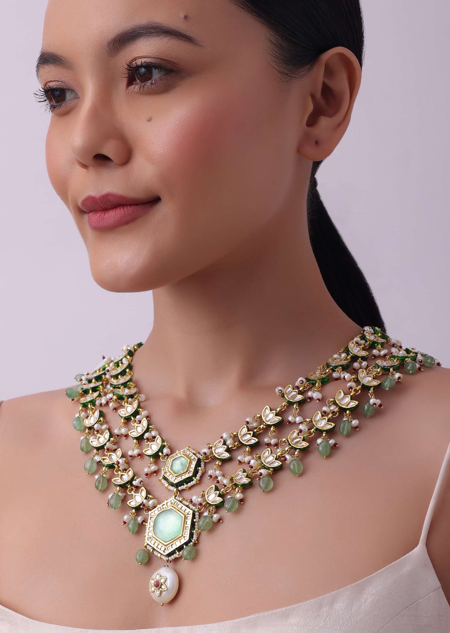 White Layered Kundan Necklace And Earring Set With Carved Motif - Image 6