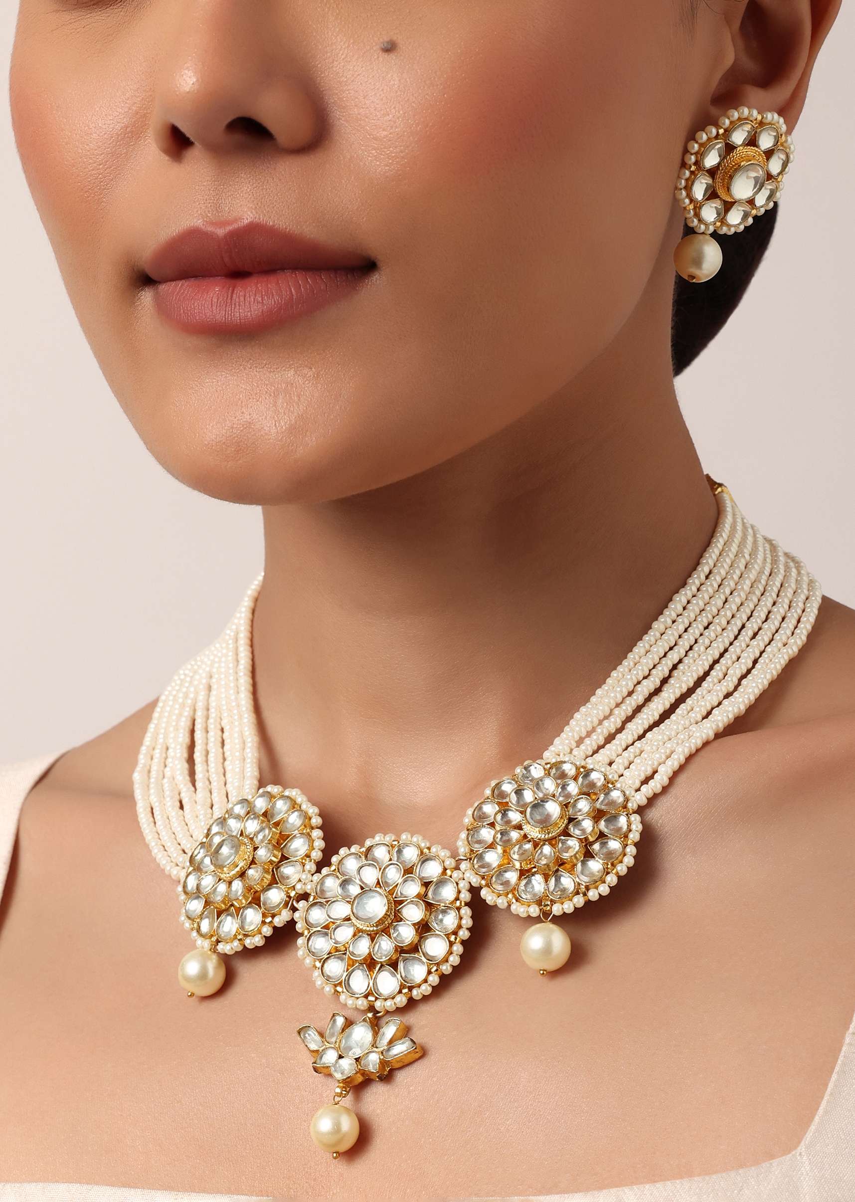 White Necklace Set With Floral Motif Pendants - Image 4