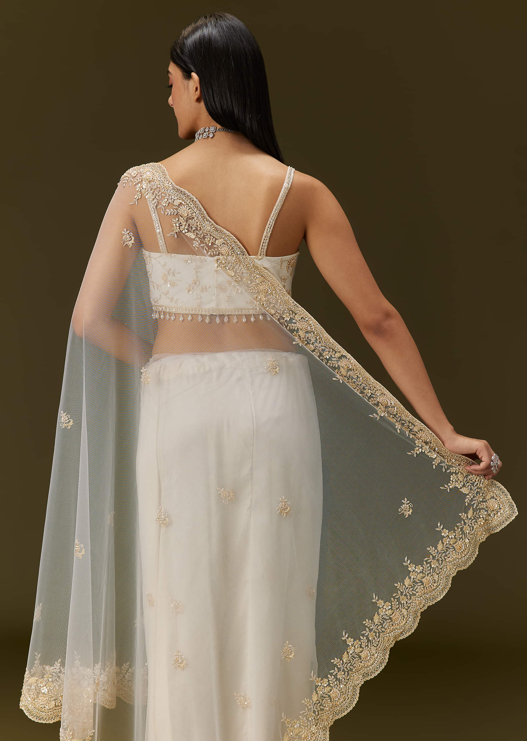 White Net Heavy Embroidered Saree With Embellished Border - Image 4