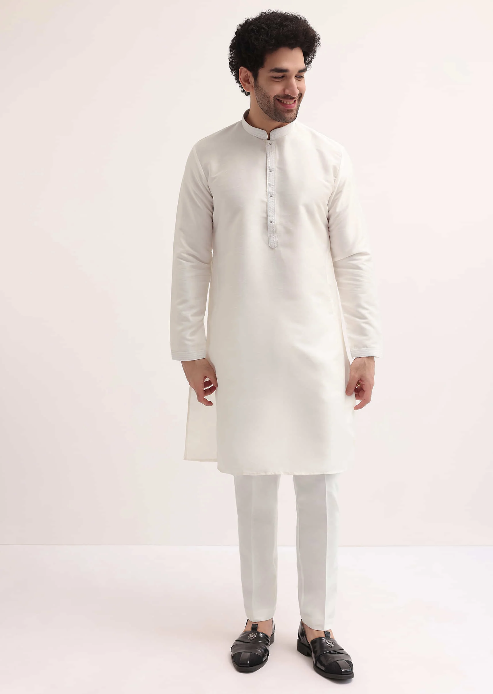 White Resham Work Kurta Jacket Set For Men - Image 5