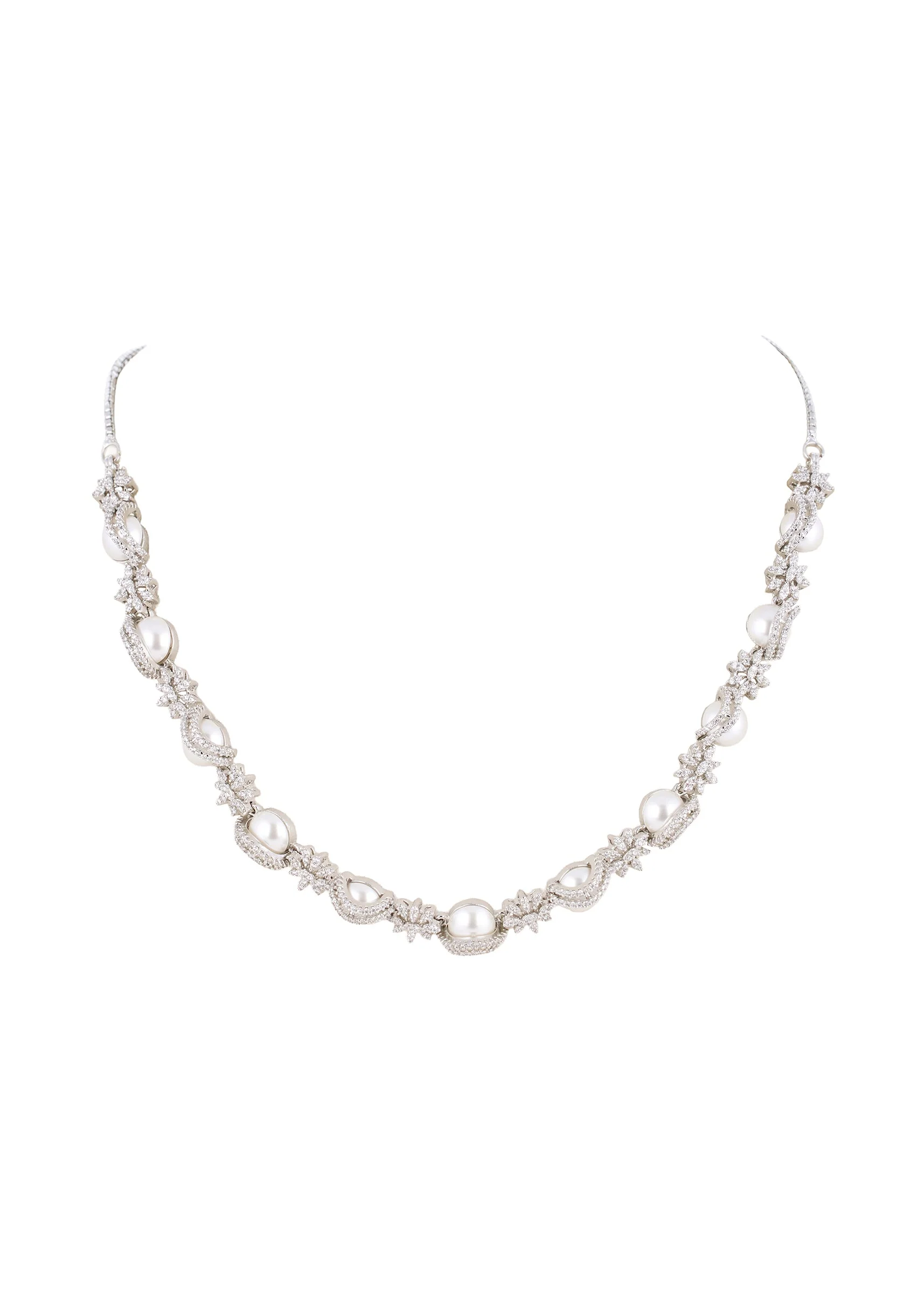 White Silver Necklace Set With Diamond Detail - Image 4