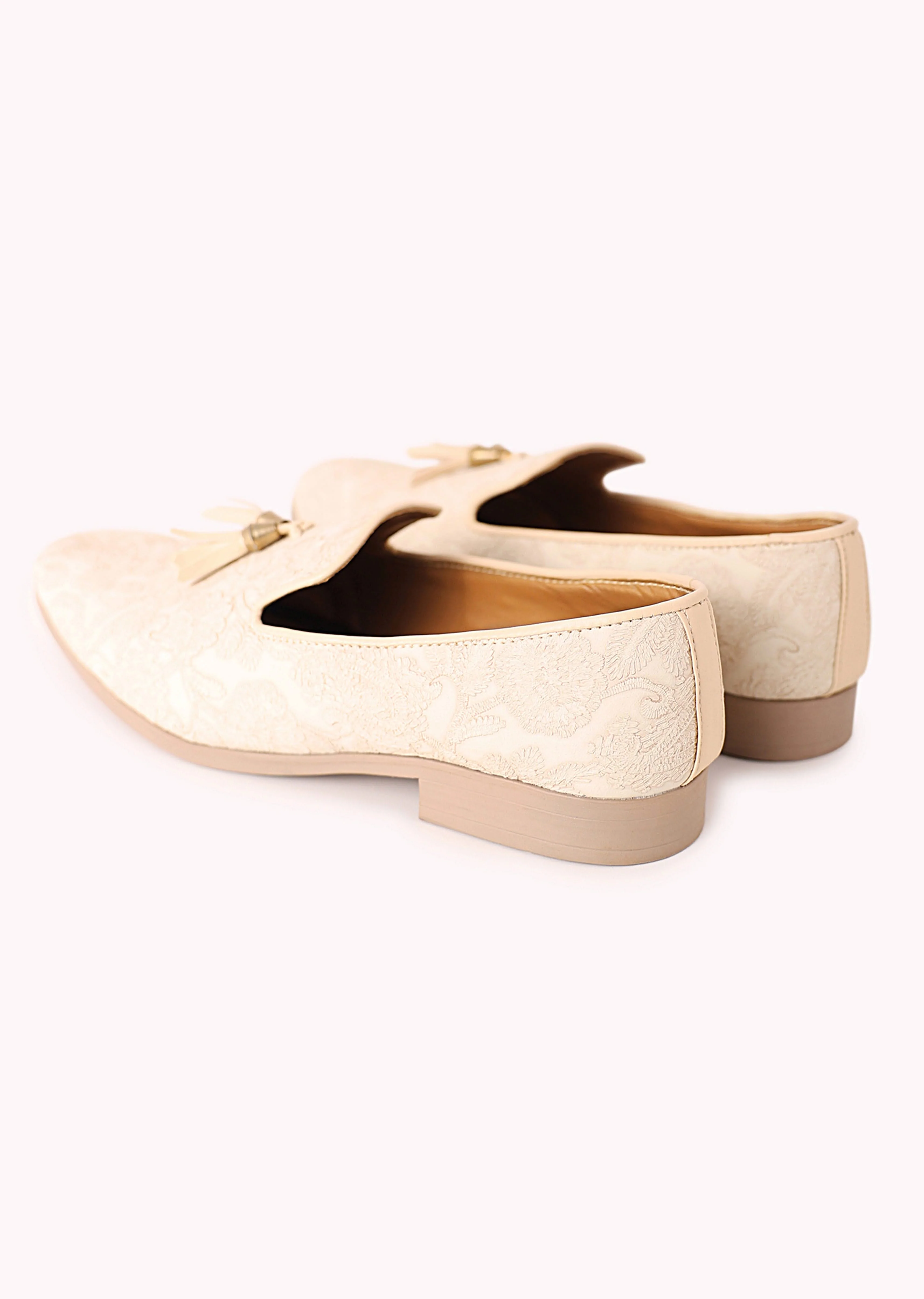 White Tassel Juttis - Image 4