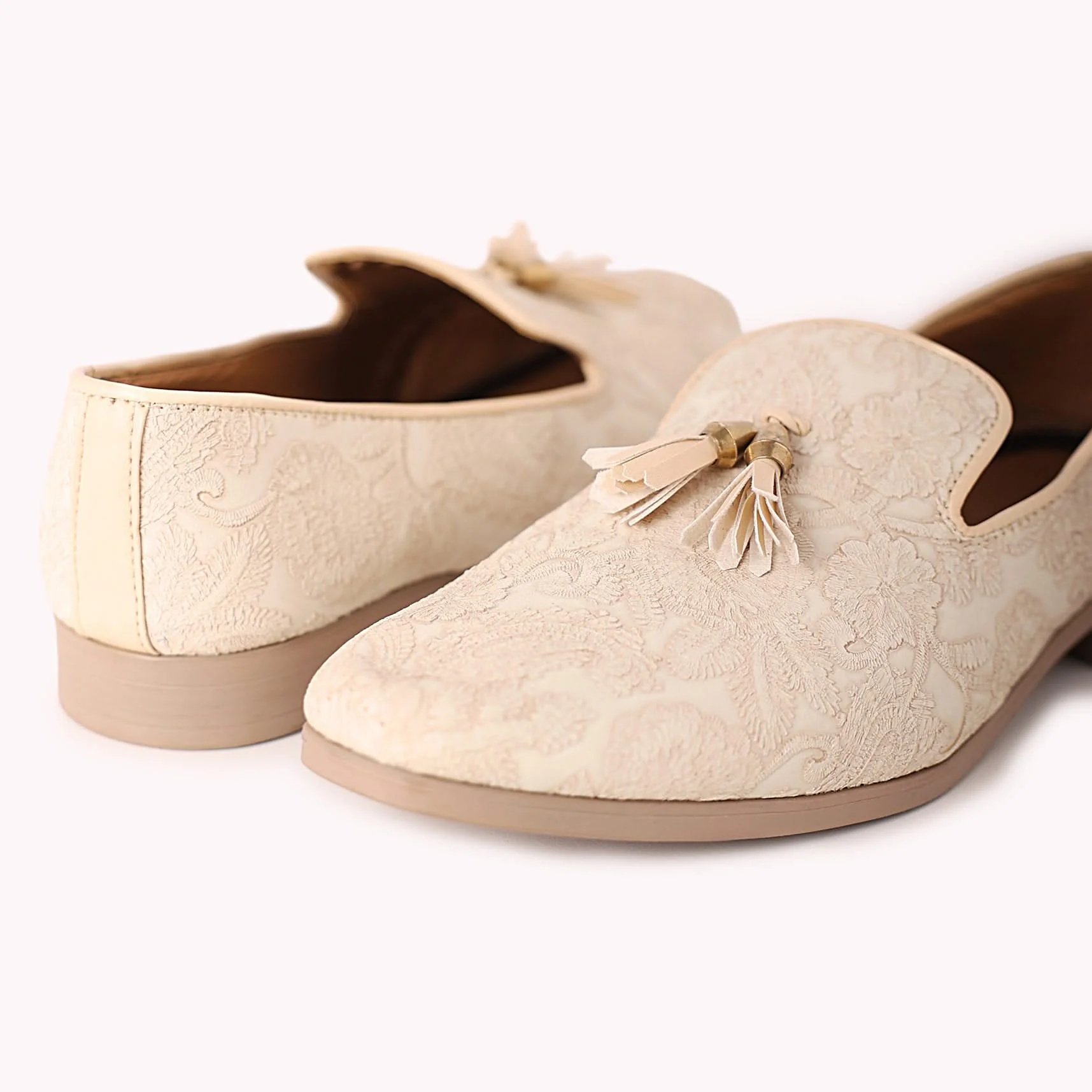 White Tassel Juttis - Image 5