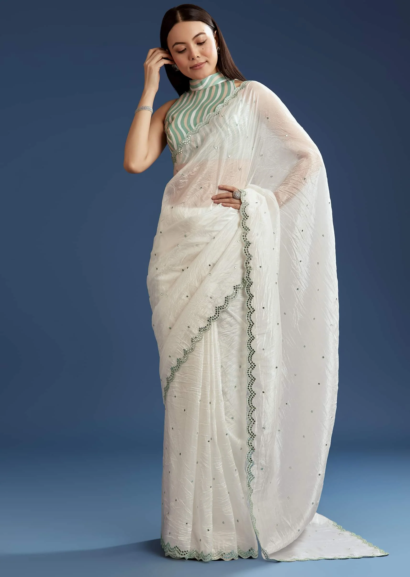 White Tissue Saree With Contrast Border - Image 5