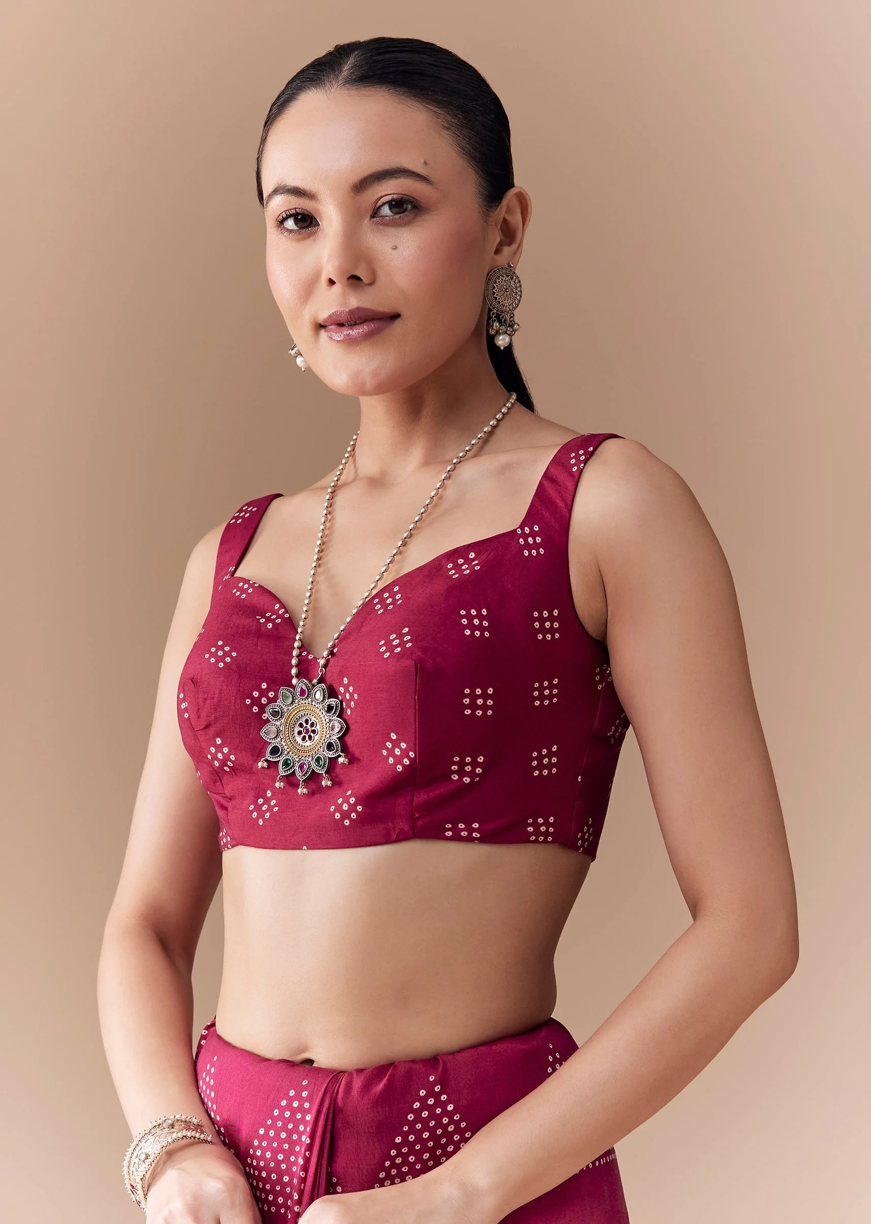 Wine Crepe Bandhani Print Saree with Blouse Fabric - Image 7