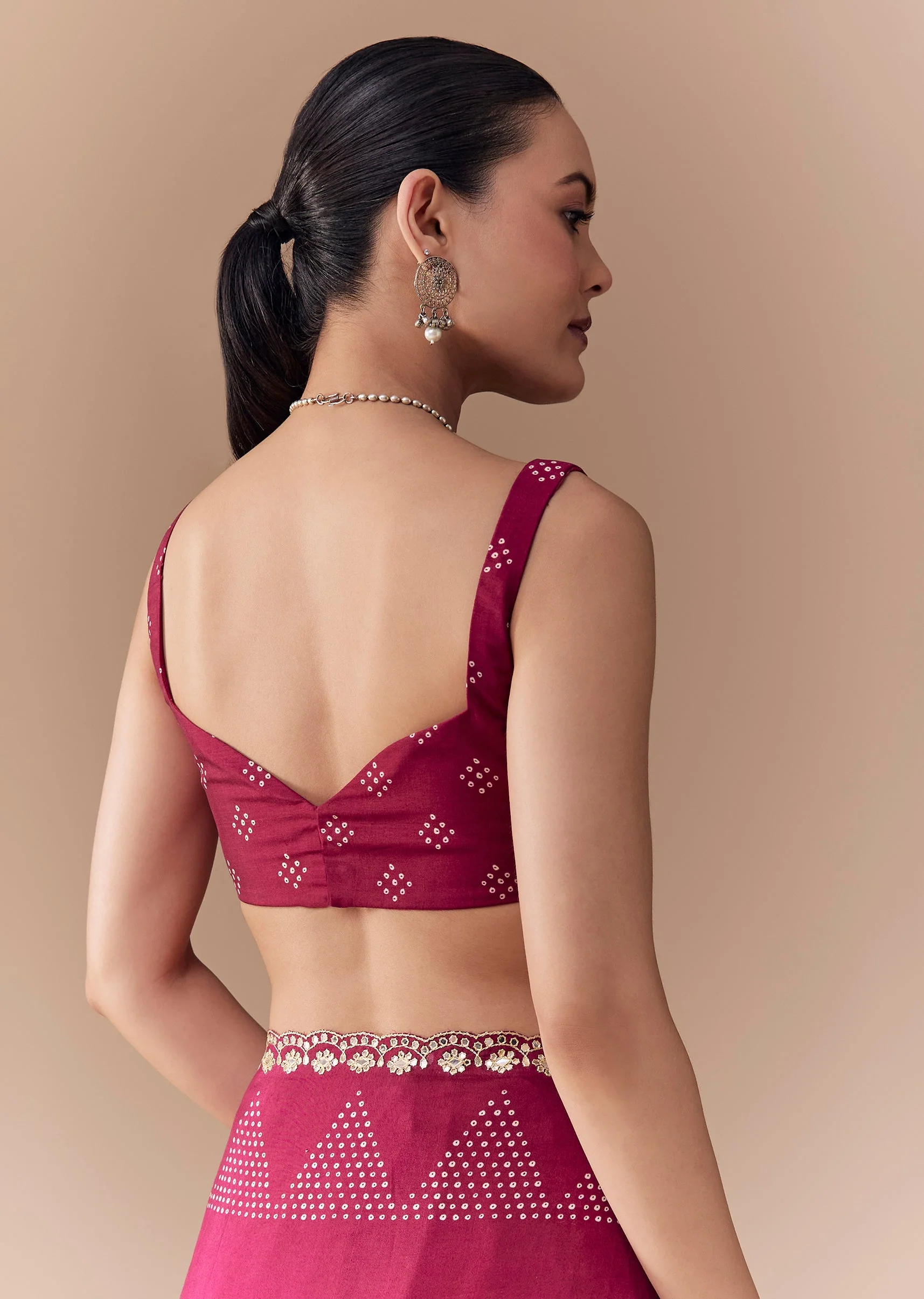 Wine Crepe Bandhani Print Saree with Blouse Fabric - Image 8