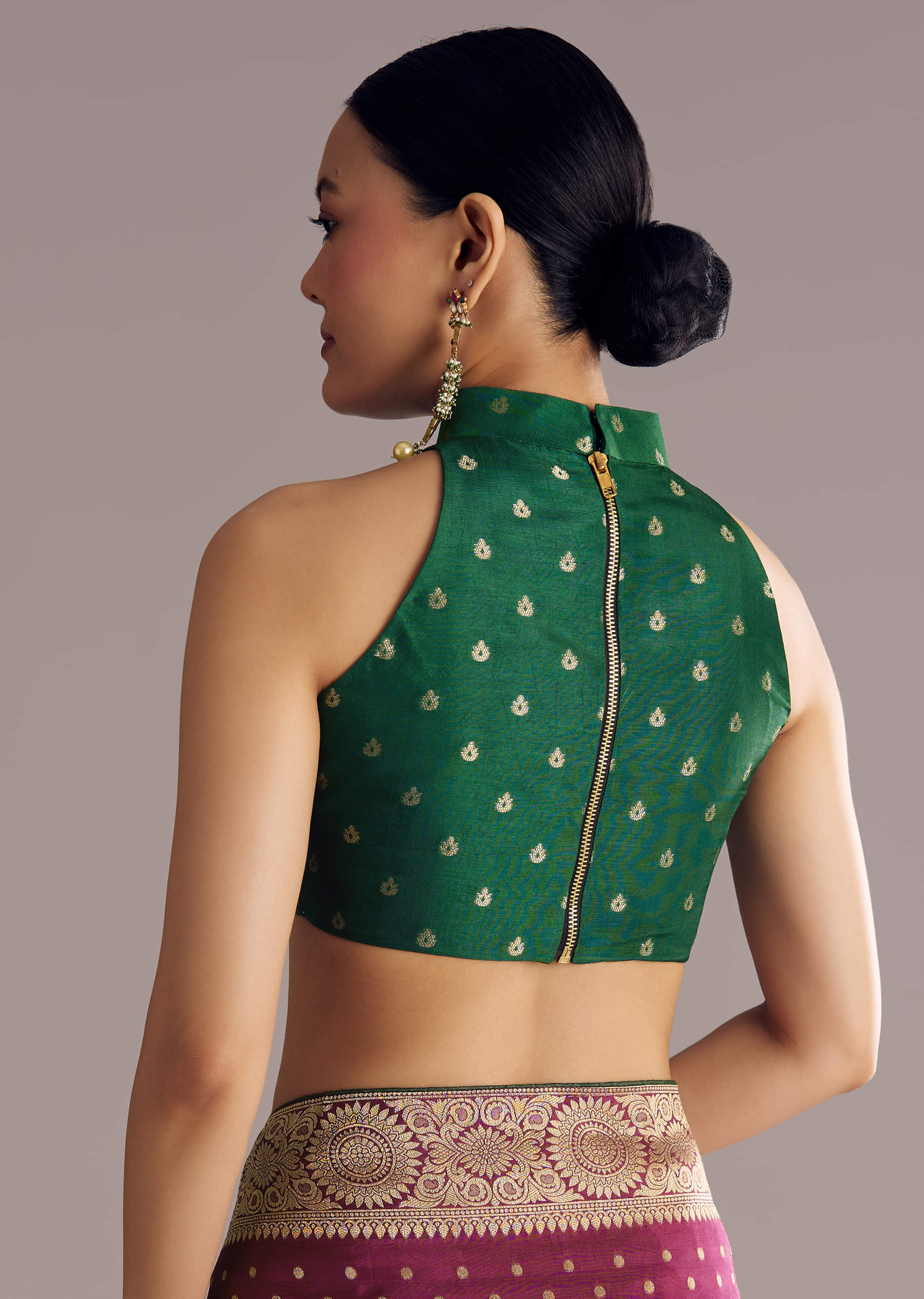 Wine Dola Silk Saree With Butti Work And Floral Border - Image 8