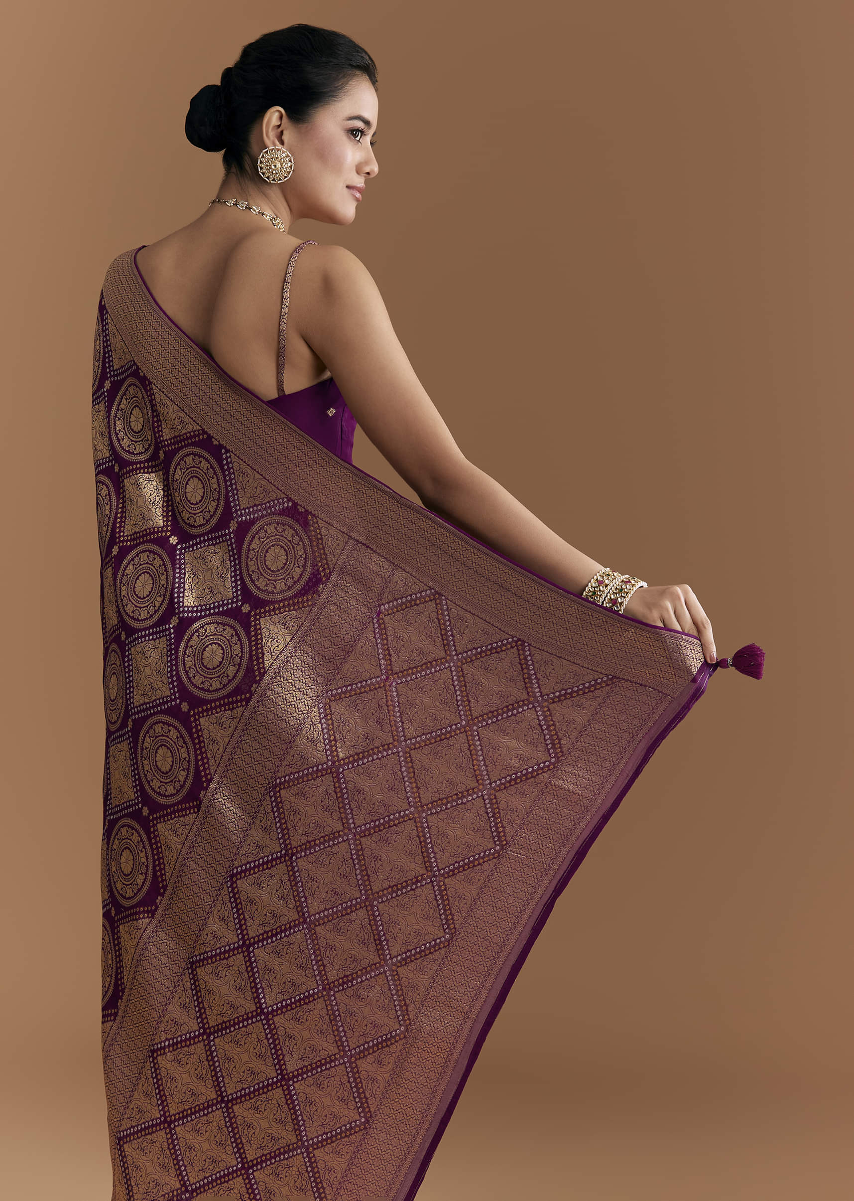 Wine Khadhi Georgette Saree With Geometric Motifs In Zari Work - Image 6