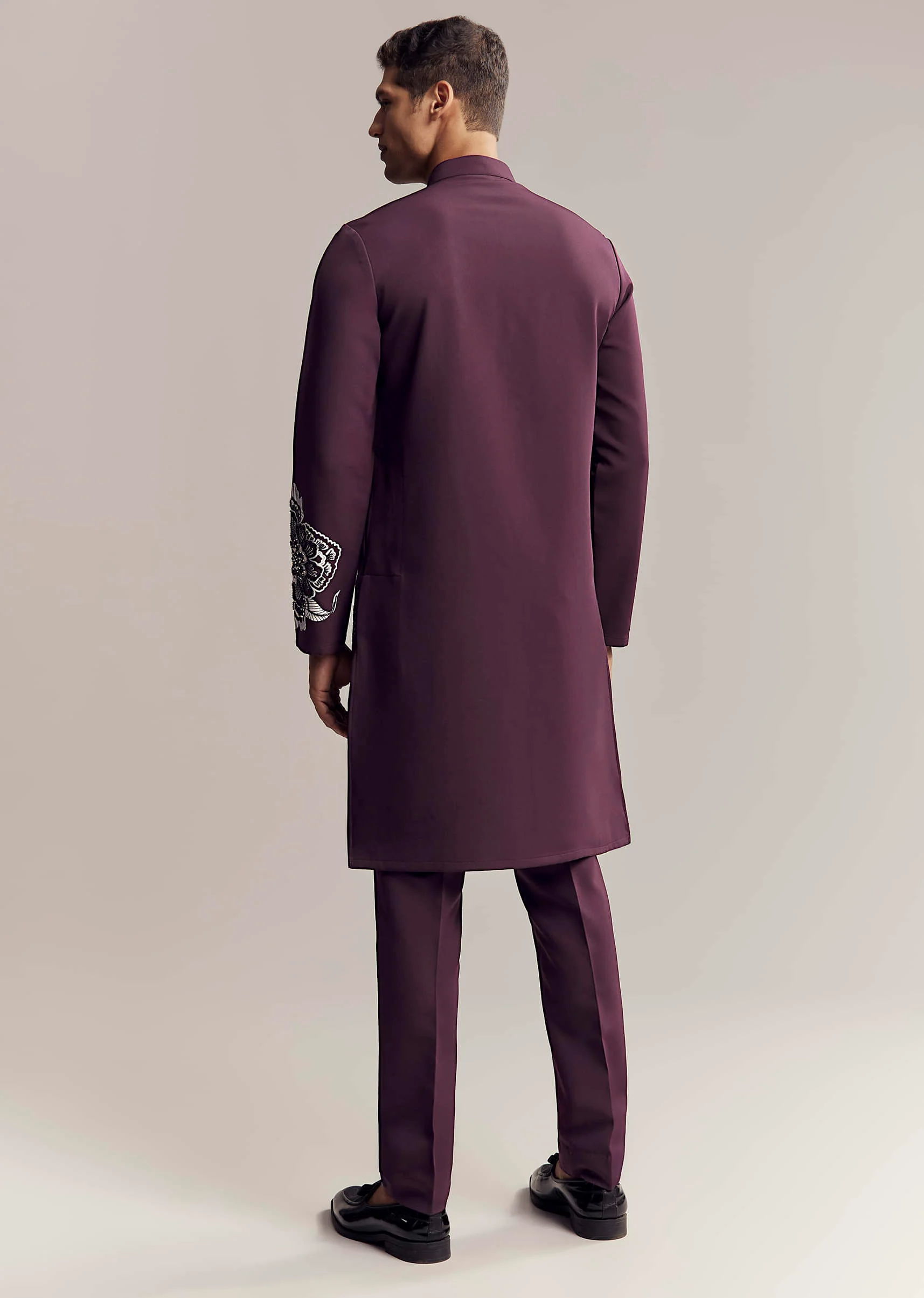Wine Kurta Set For Men With Floral Print And Beads Work On Suiting Fabric - Image 5