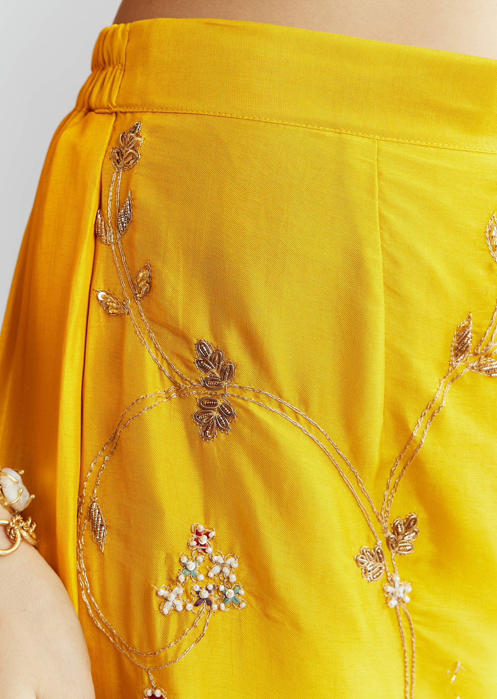 Yellow Crepe Indo Western Set With Heavy Hand Embroidery - Image 6