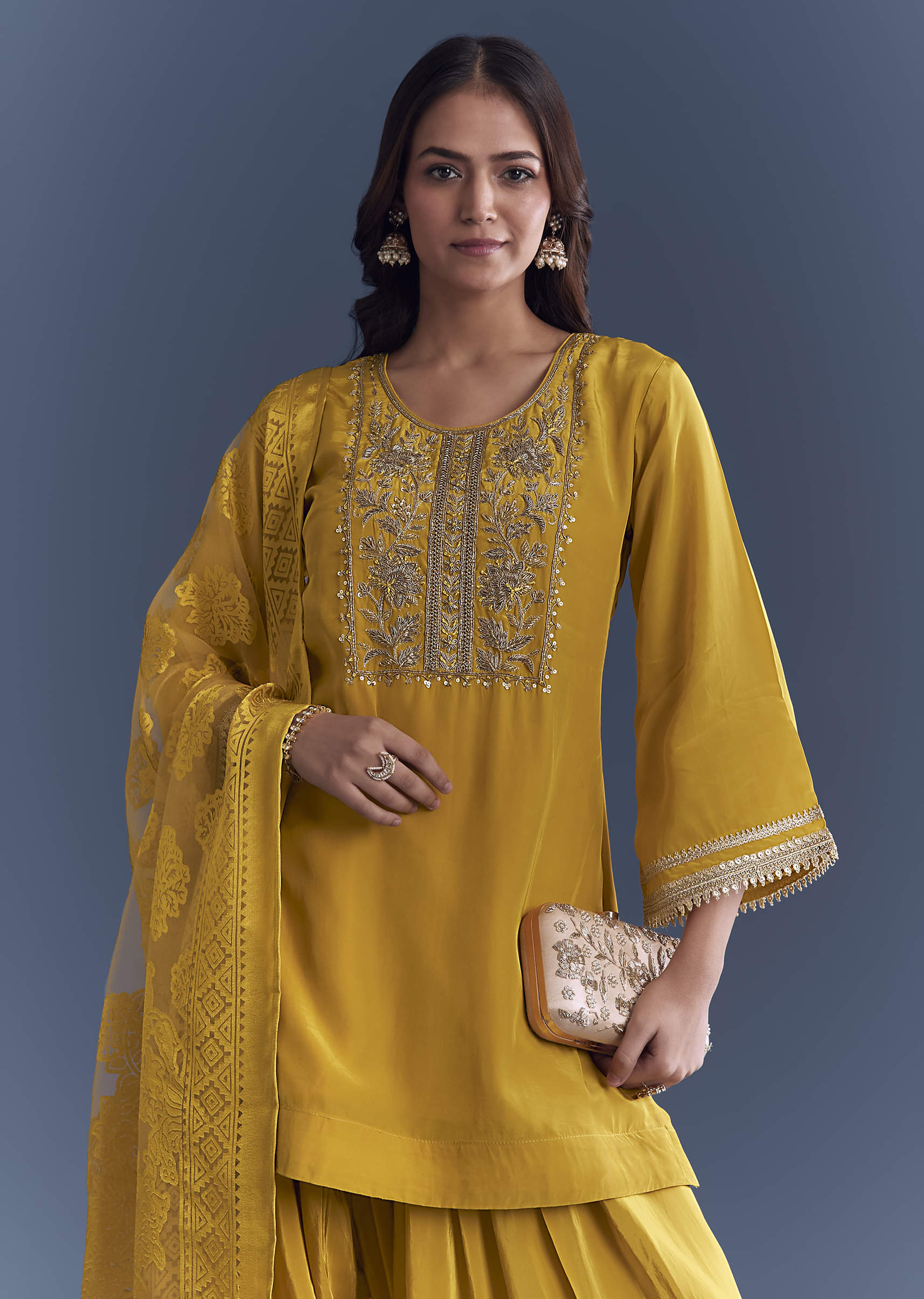 Yellow Crepe Kurta Set With Zardosi Work And Farzi Pants - Image 4