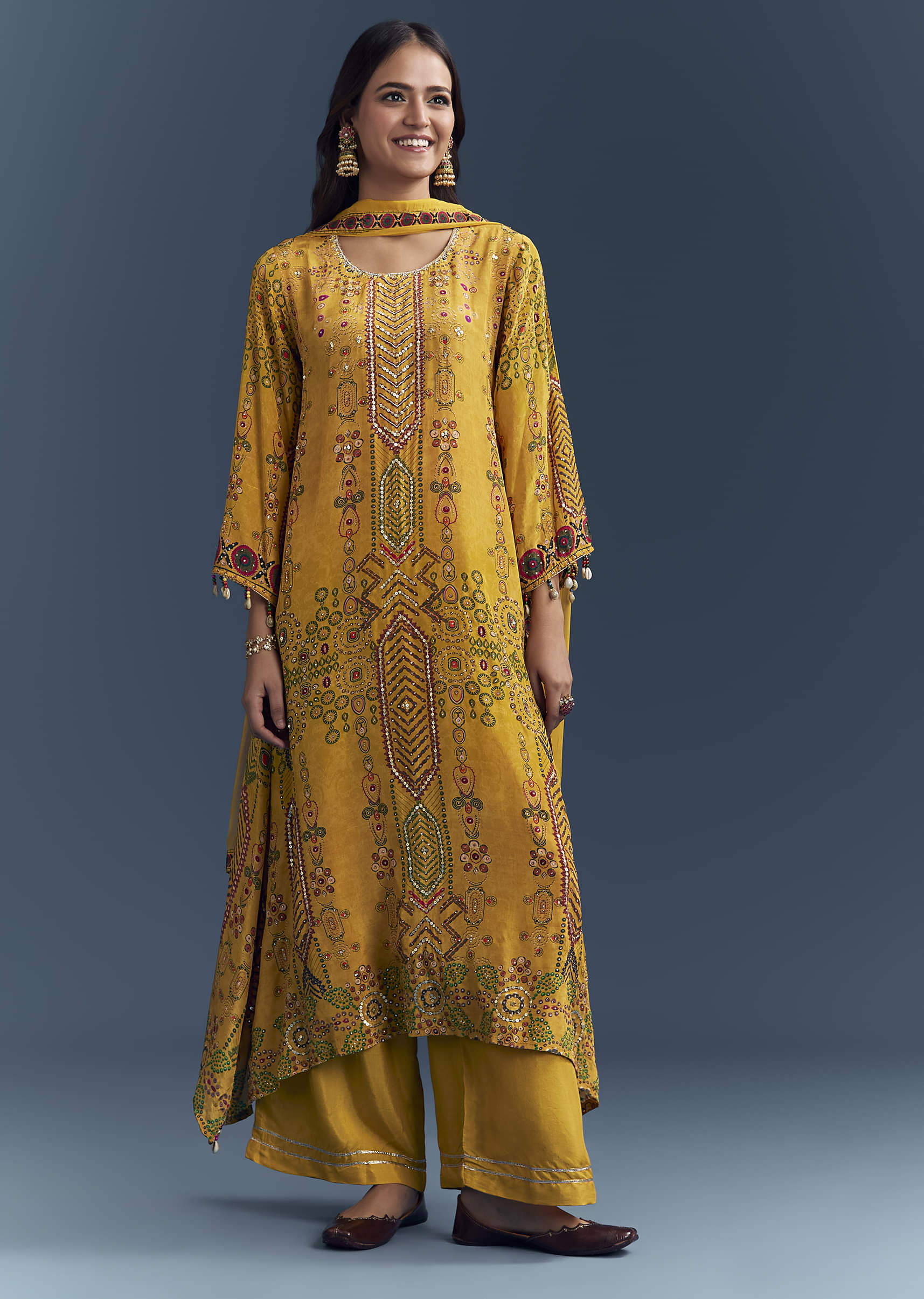 Yellow Crepe Printed Kurta Set With Sequins Work - Image 3