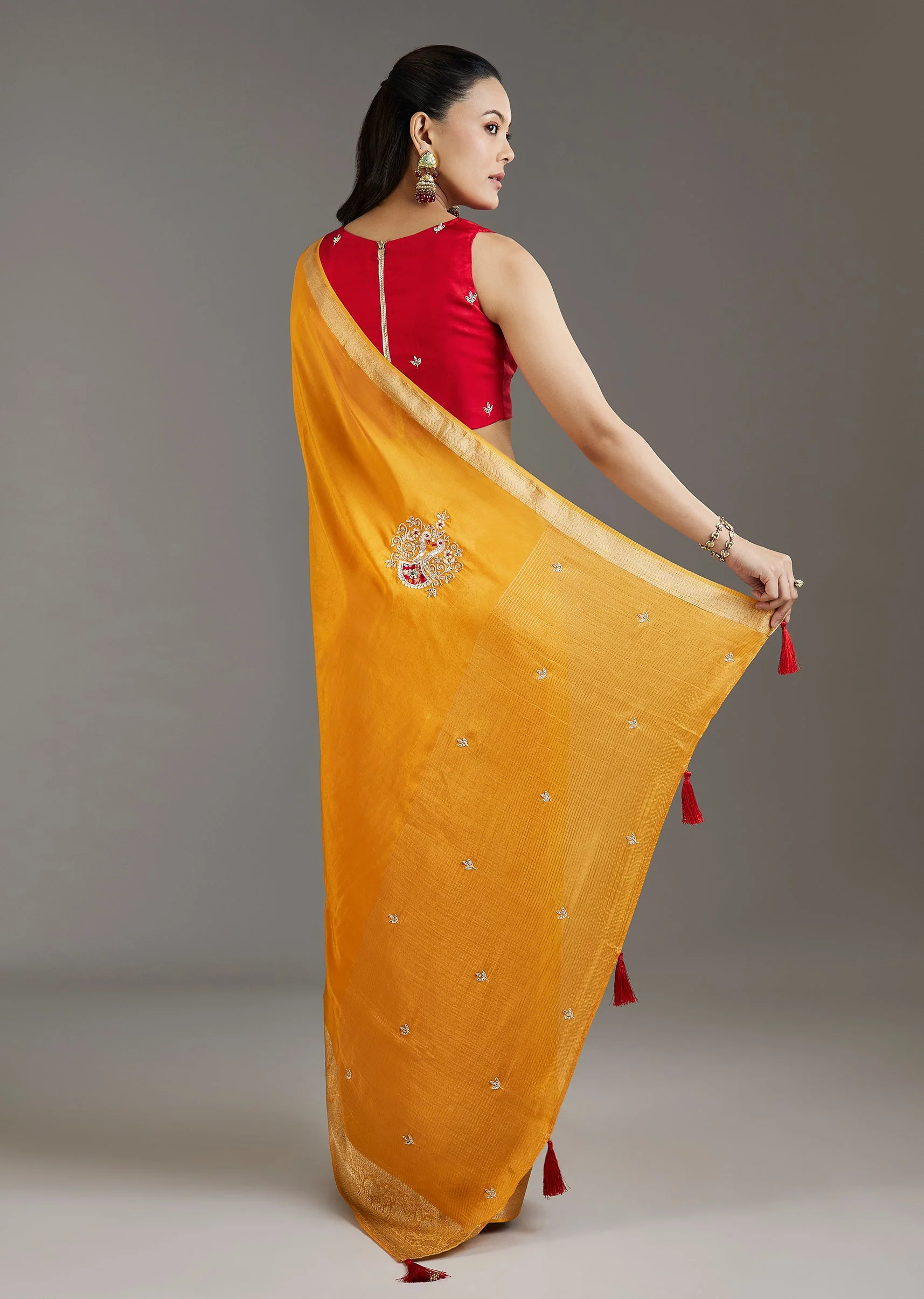 Yellow Crepe Saree - Image 4