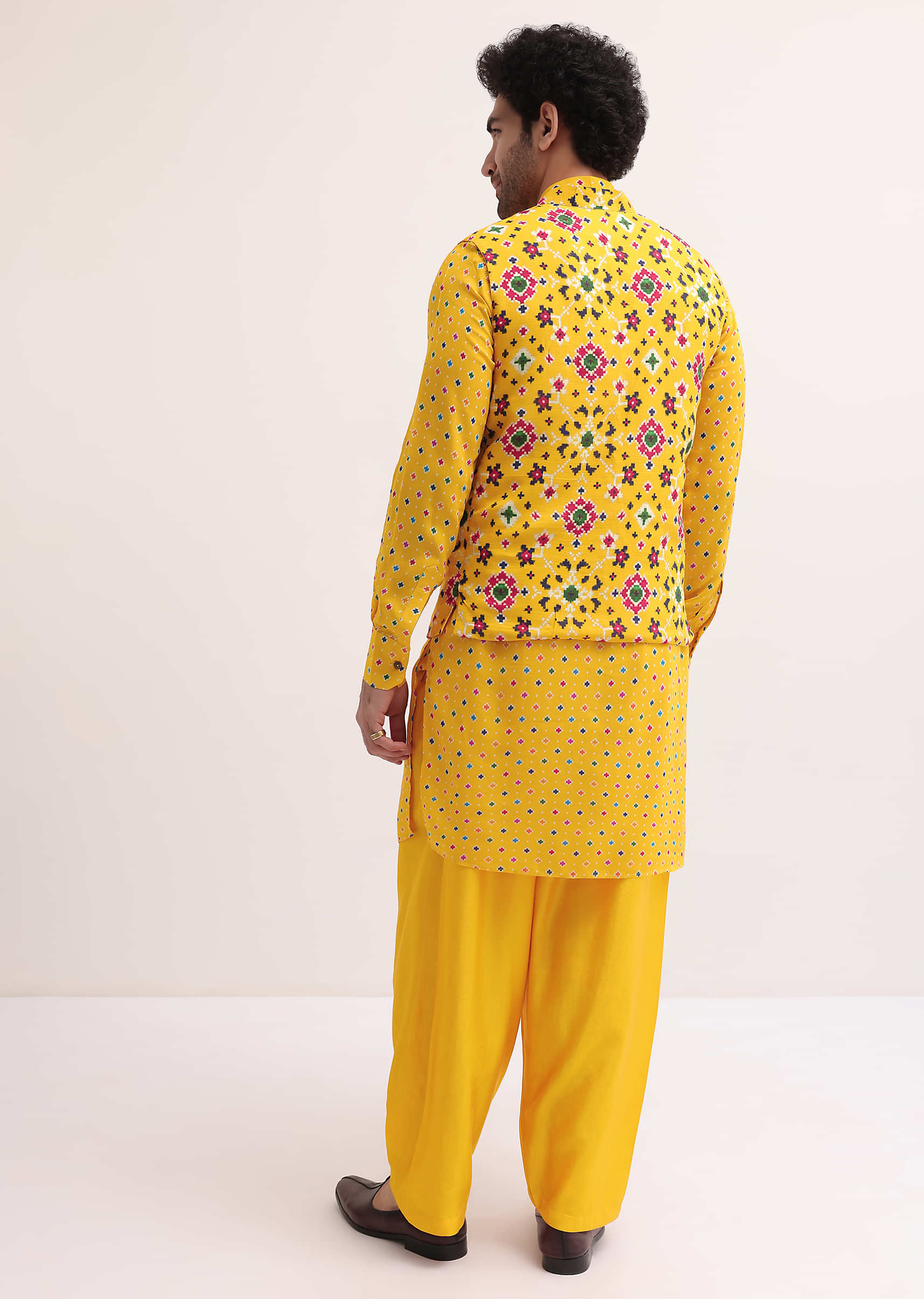 Yellow Patola Printed Kurta Jacket Set For Men - Image 4