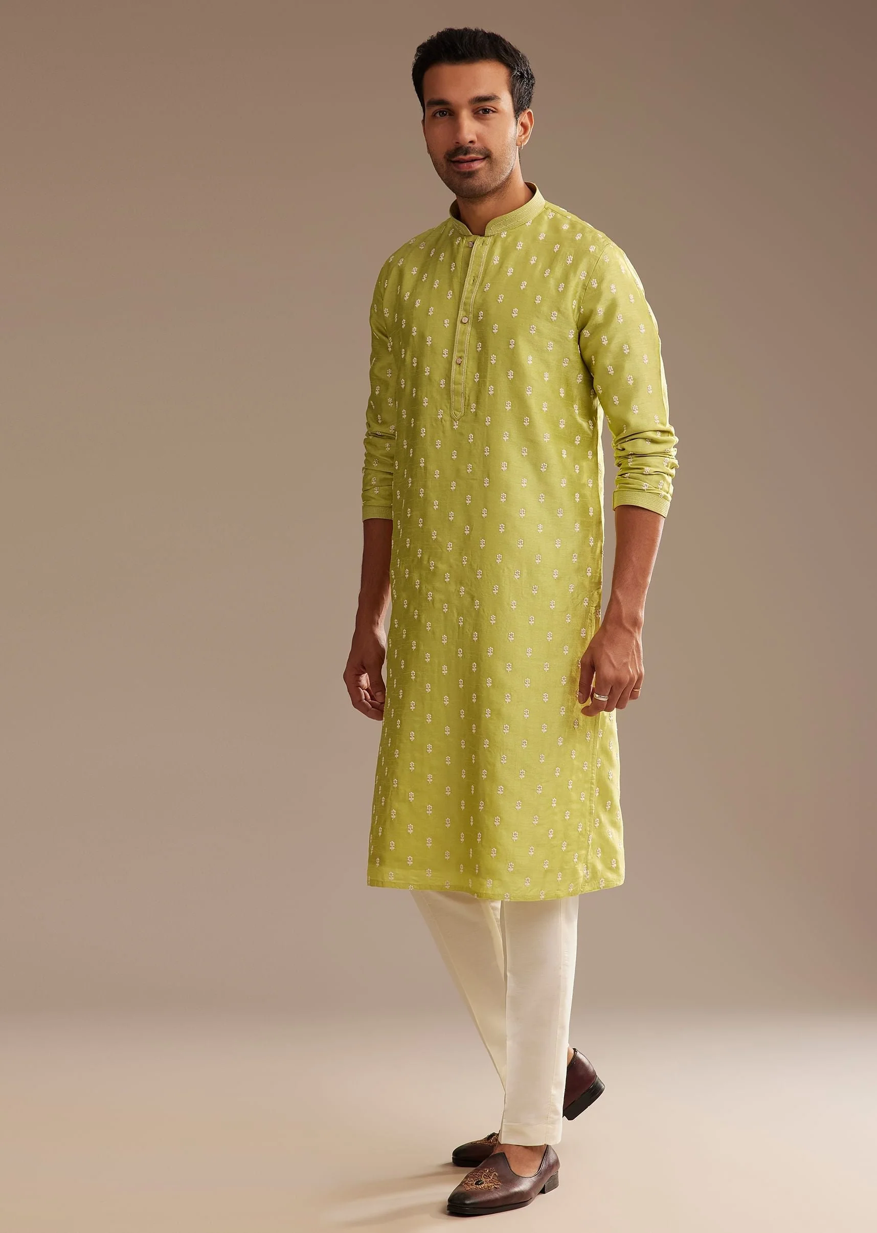 Yellow Silk Kurta Set With Embroidery - Image 3