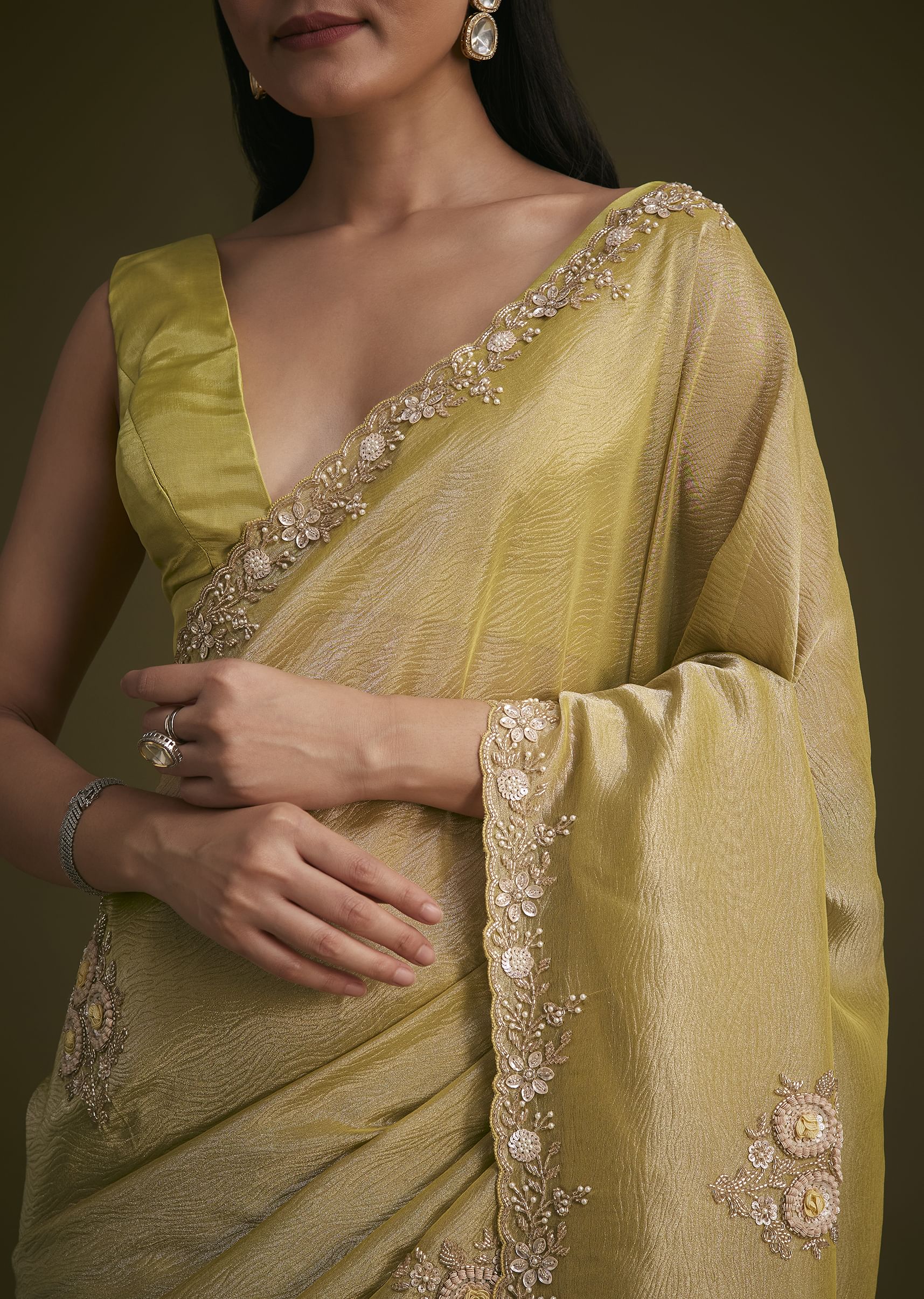 Yellow Tissue Saree With Floral Embroidery - Image 5