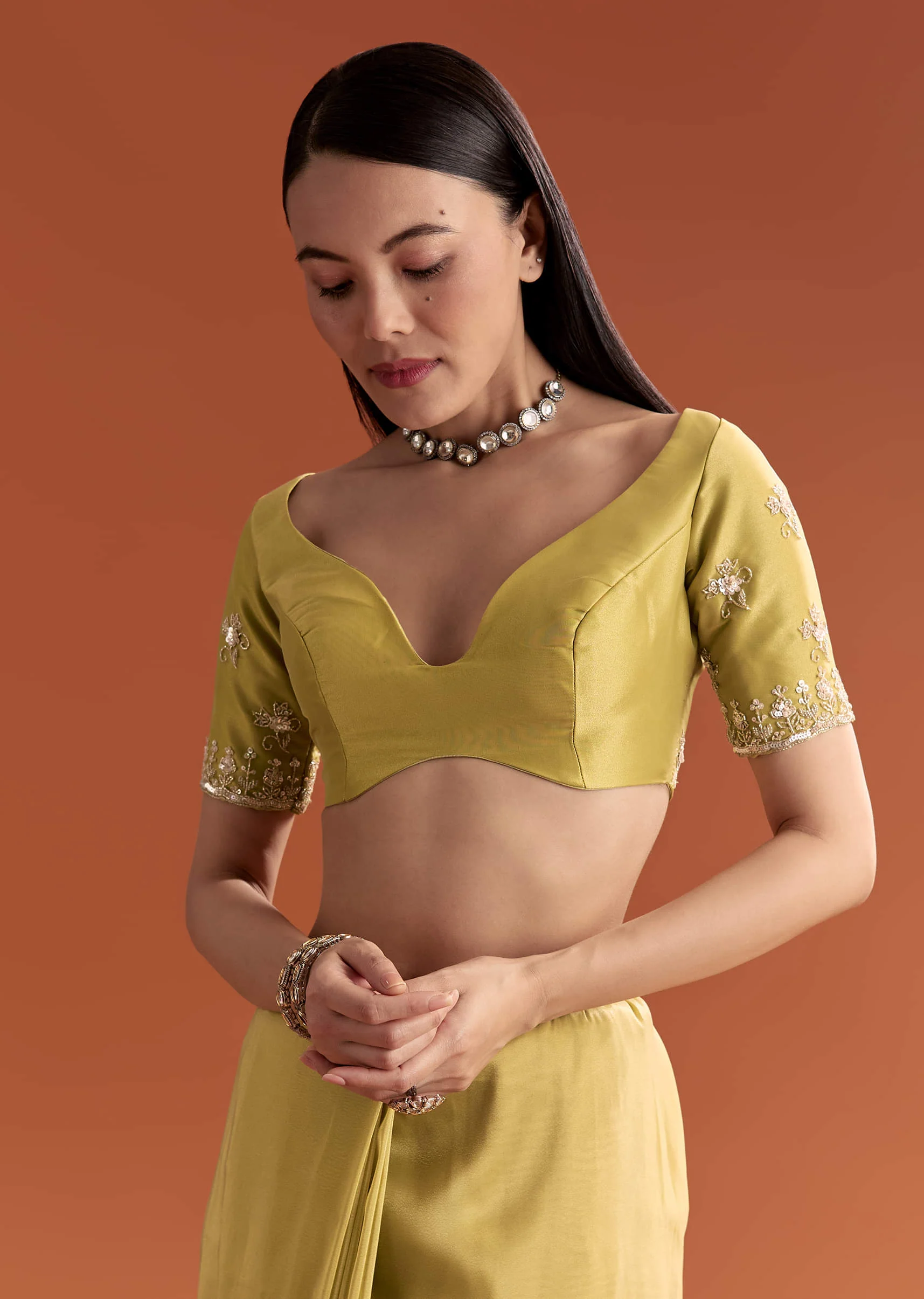 Yellow Tissue Saree With Floral Embroidery And Cutdana Work - Image 10