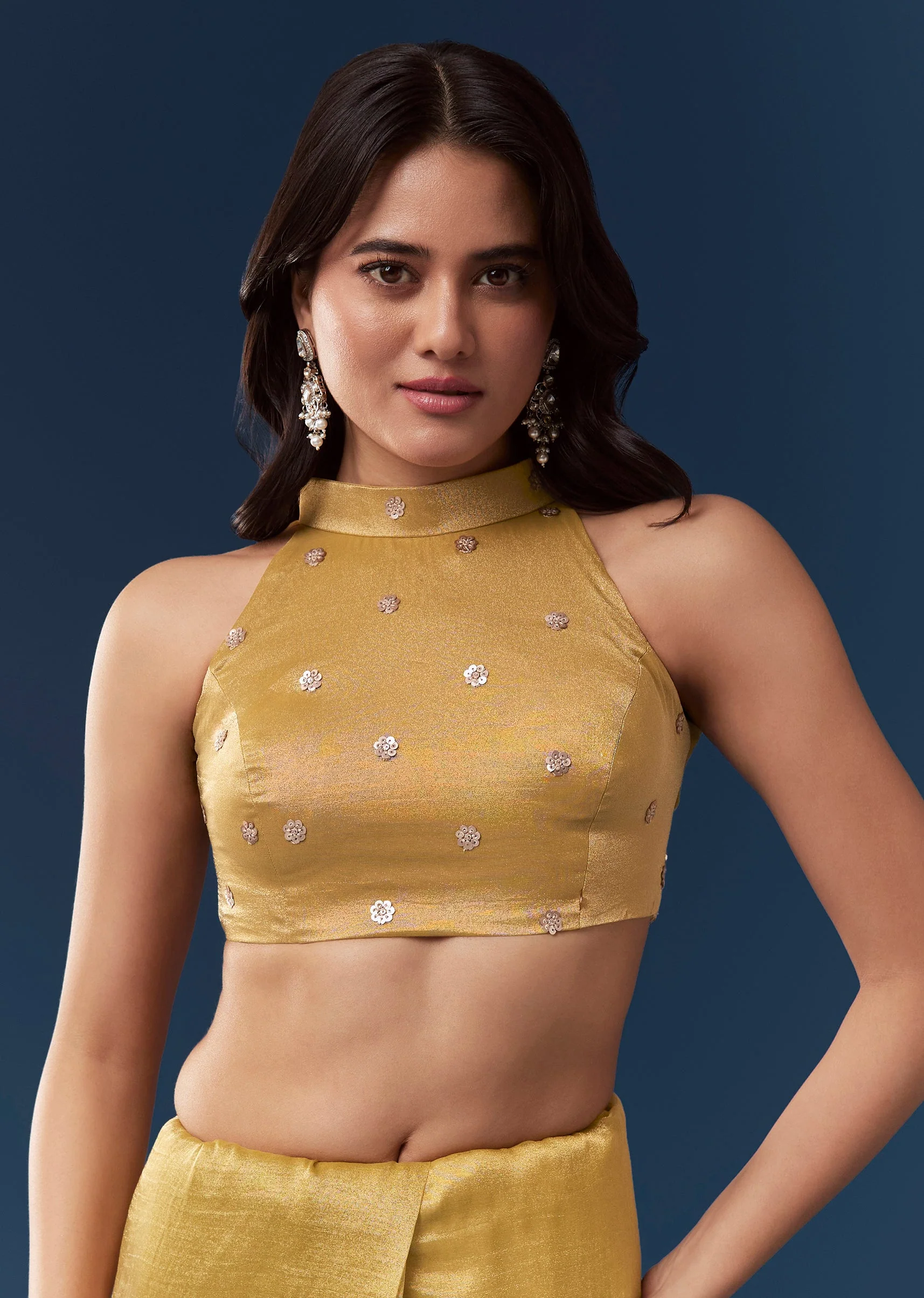 Yellow Tissue Saree With Scallop Heavy Embroidered Border And Sequin Work - Image 7