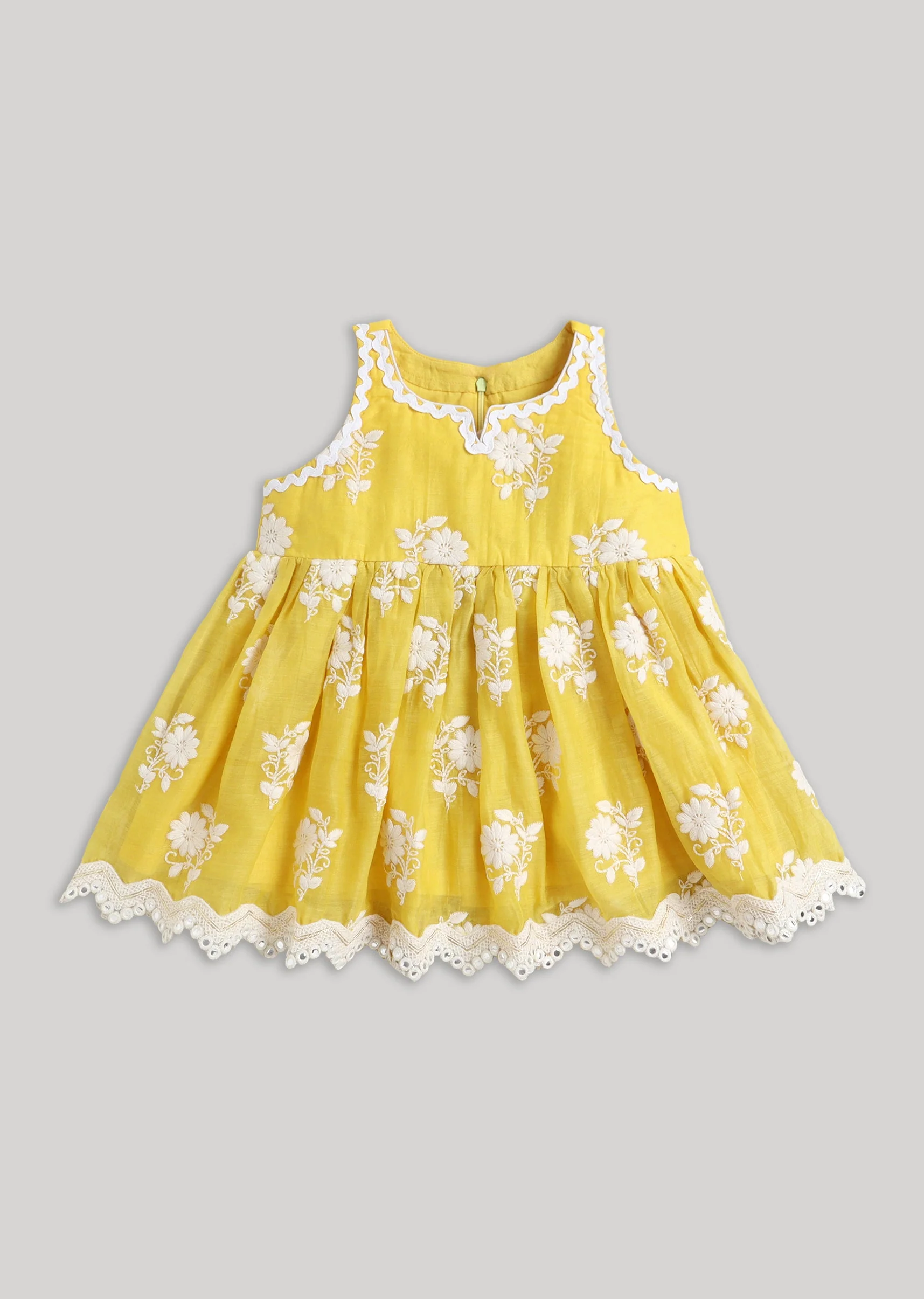 Yellow White Chanderi Salwar Suit With Resham Detailing - Image 2
