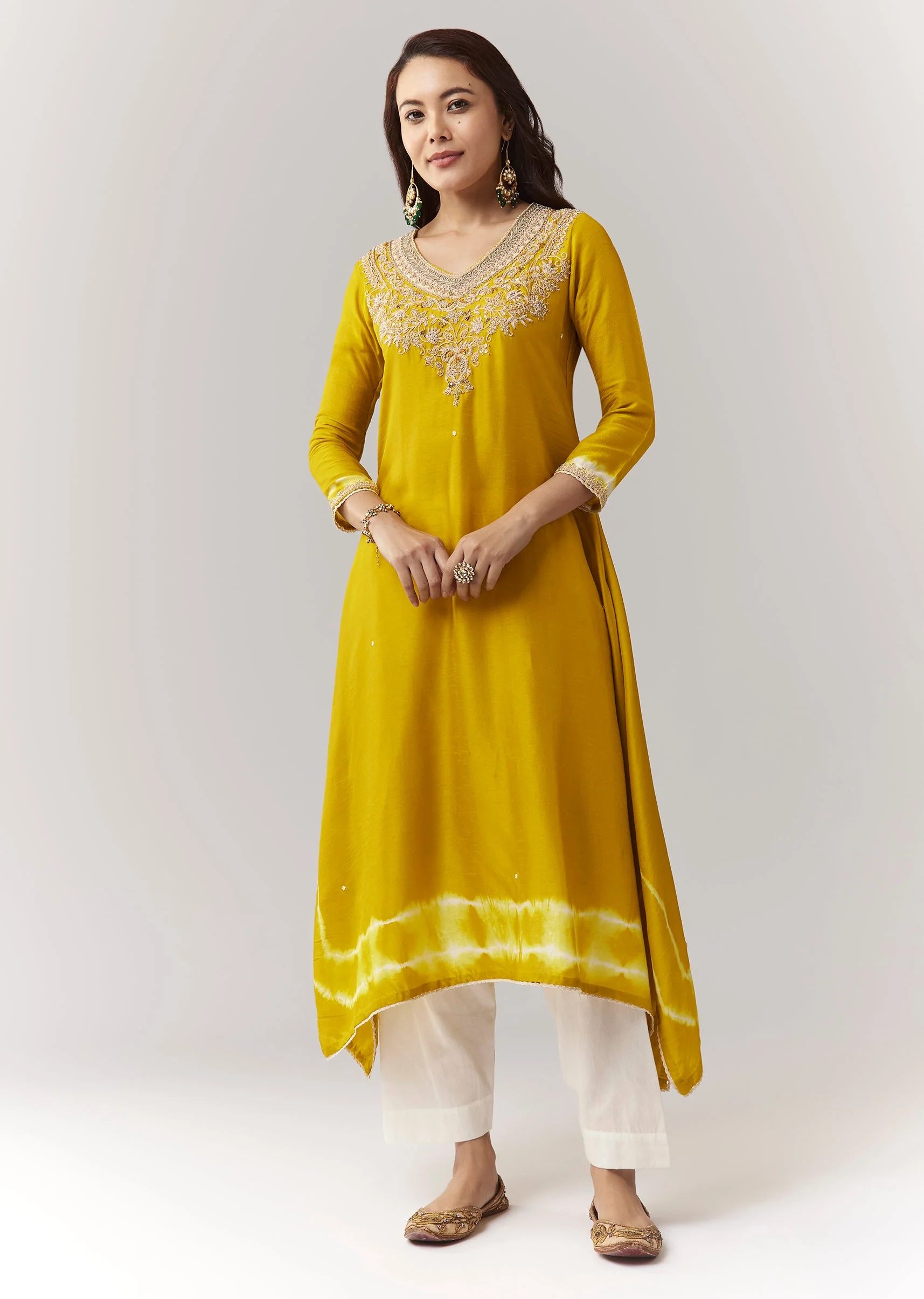 Yellow Zardosi Kurta Straight Pant Coord With Leheriya Border - Image 3
